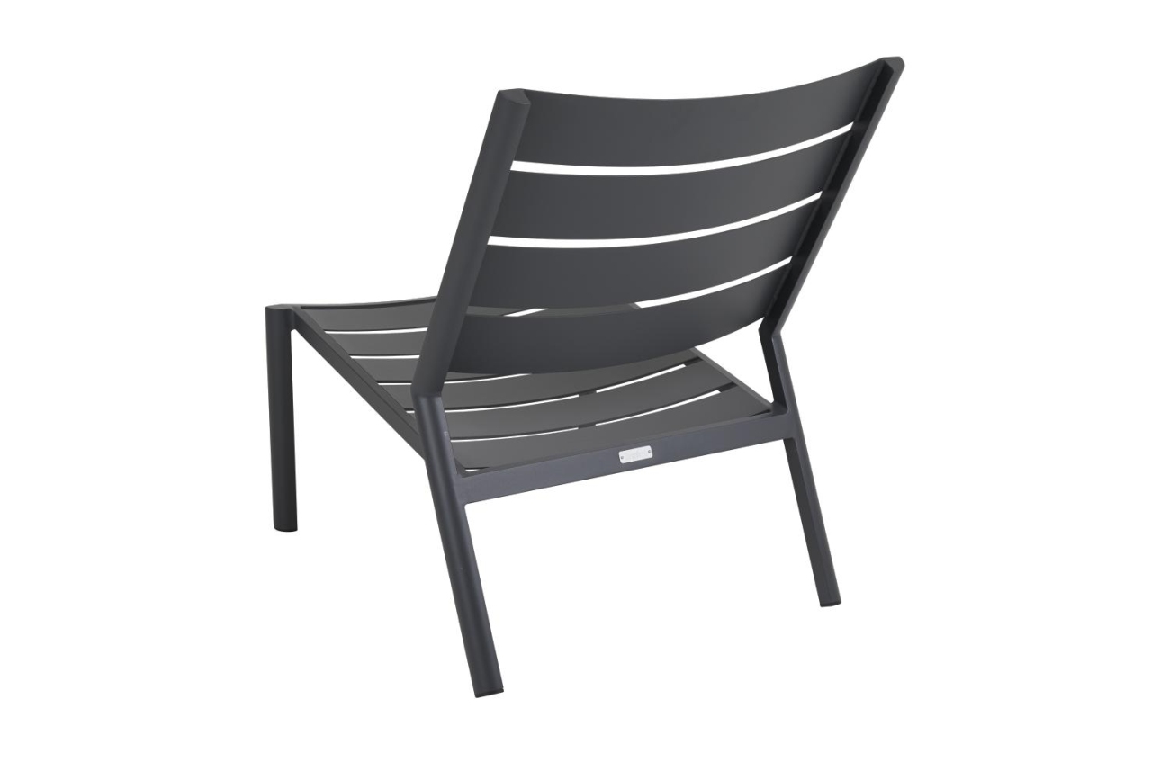 Der Gartensessel Delia überzeugt mit seinem modernen Design. Gefertigt wurde er aus Metall, welches einen Anthrazit Farbton besitzt. Das Gestell ist auch aus Metall und hat eine Anthrazit Farbe. Die Sitzhöhe des Sessels beträgt 35 cm.