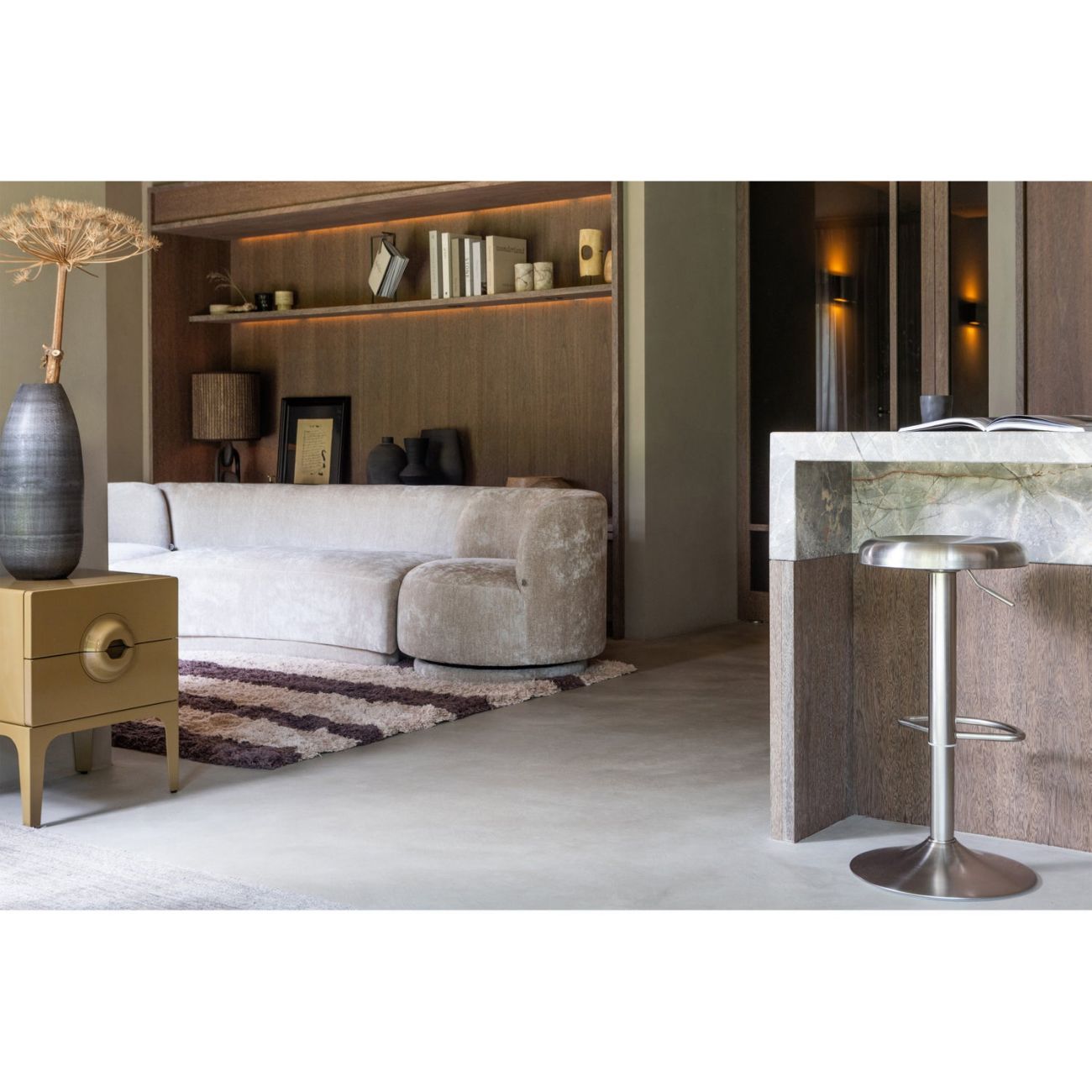 Nachttsich Merge aus Holz, Honiggelb