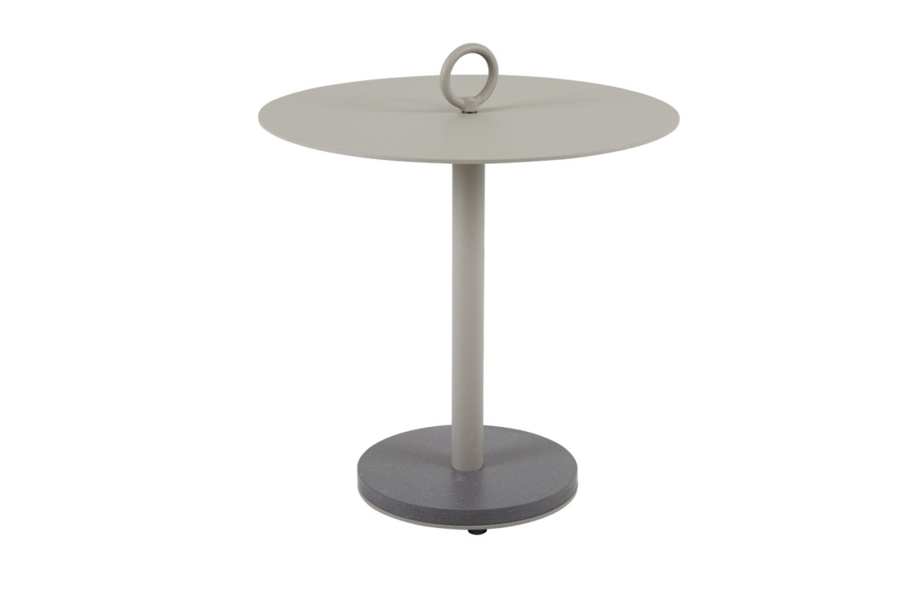 Der Gartenbeistelltisch Niobe überzeugt mit seinem modernen Design. Gefertigt wurde die Tischplatte aus Metall und hat einen Kaki Farbton. Das Gestell ist auch aus Metall und hat eine Kaki Farbe. Der Tisch besitzt einen Durchmesser von 50 cm.