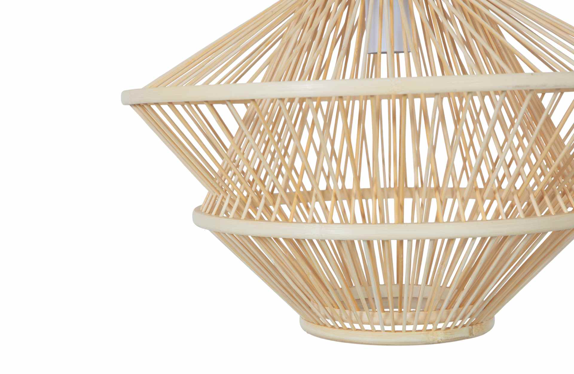 Die Hängelampe Bamboo überzeugt mit ihrem Boho Stil. Gefertigt wurde die Lampe aus Bambus, welches einen natürlichen Farbton besitzt.