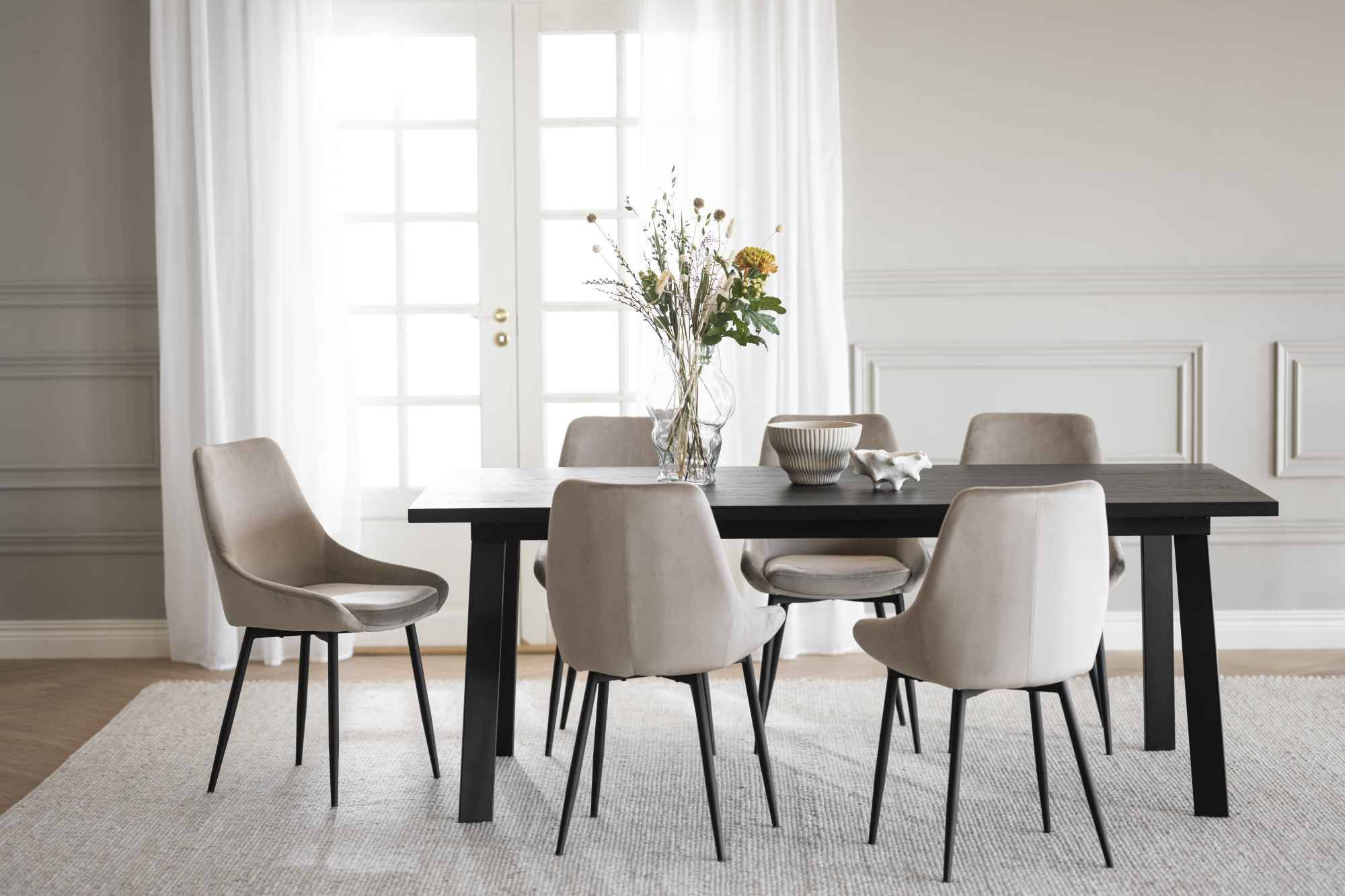 Hochwertiger Stuhl Sierra Samt 2er Set, Beige für jede Einrichtung.