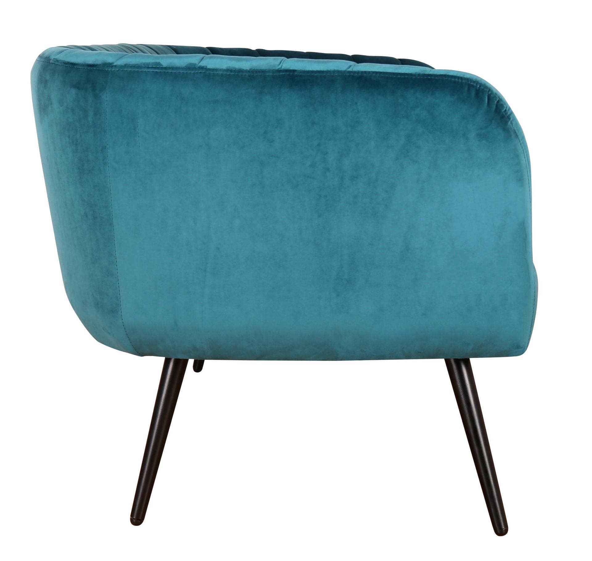 Das Sofa Avril überzeugt mit seinem modernen Design. Gefertigt wurde es aus Stoff in Samt-Optik, welcher einen blauen Farbton besitzt. Das Gestell ist aus Metall und hat eine schwarze Farbe. Das Sofa ist in der Ausführung als 3-Sitzer. Die Breite beträgt 