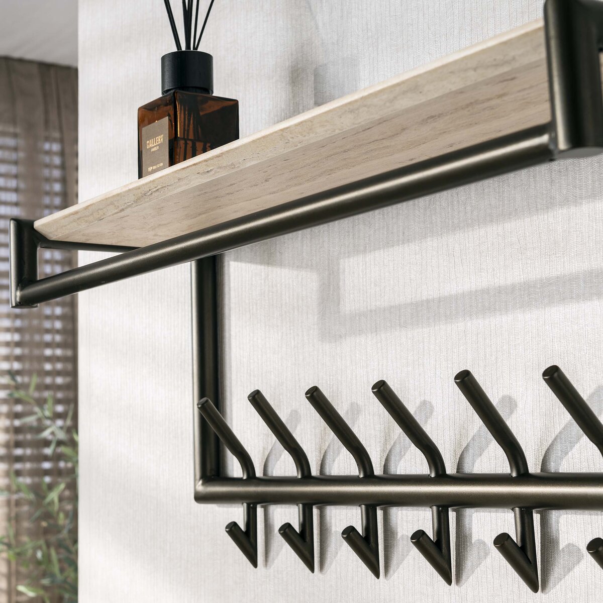 Garderobe Aret mit Kleiderstange, Hutablage und 7 Haken, 85 cm