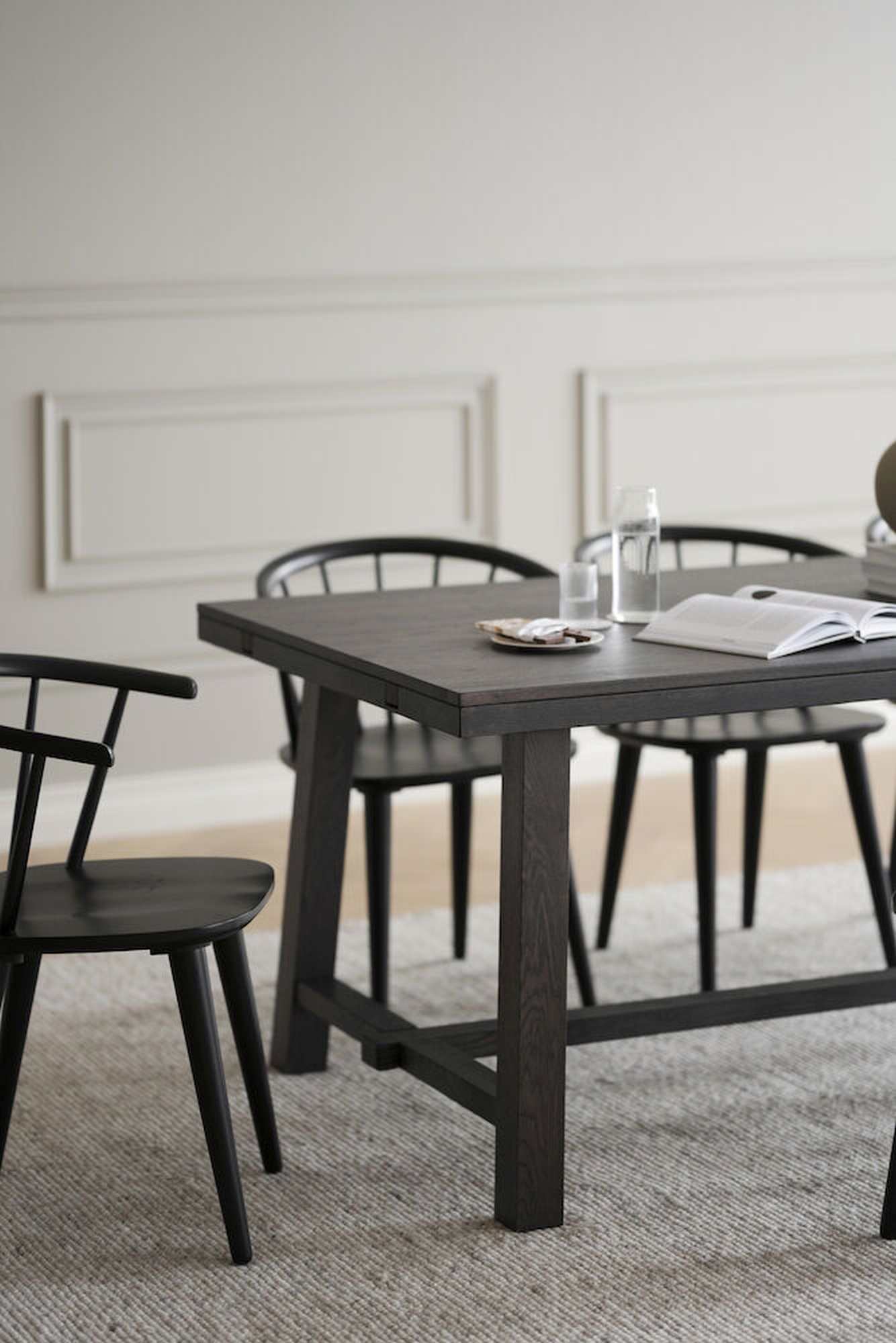 Hochwertiger Esstisch Brooklyn, Classic, 170cm, Braun für jede Einrichtung.