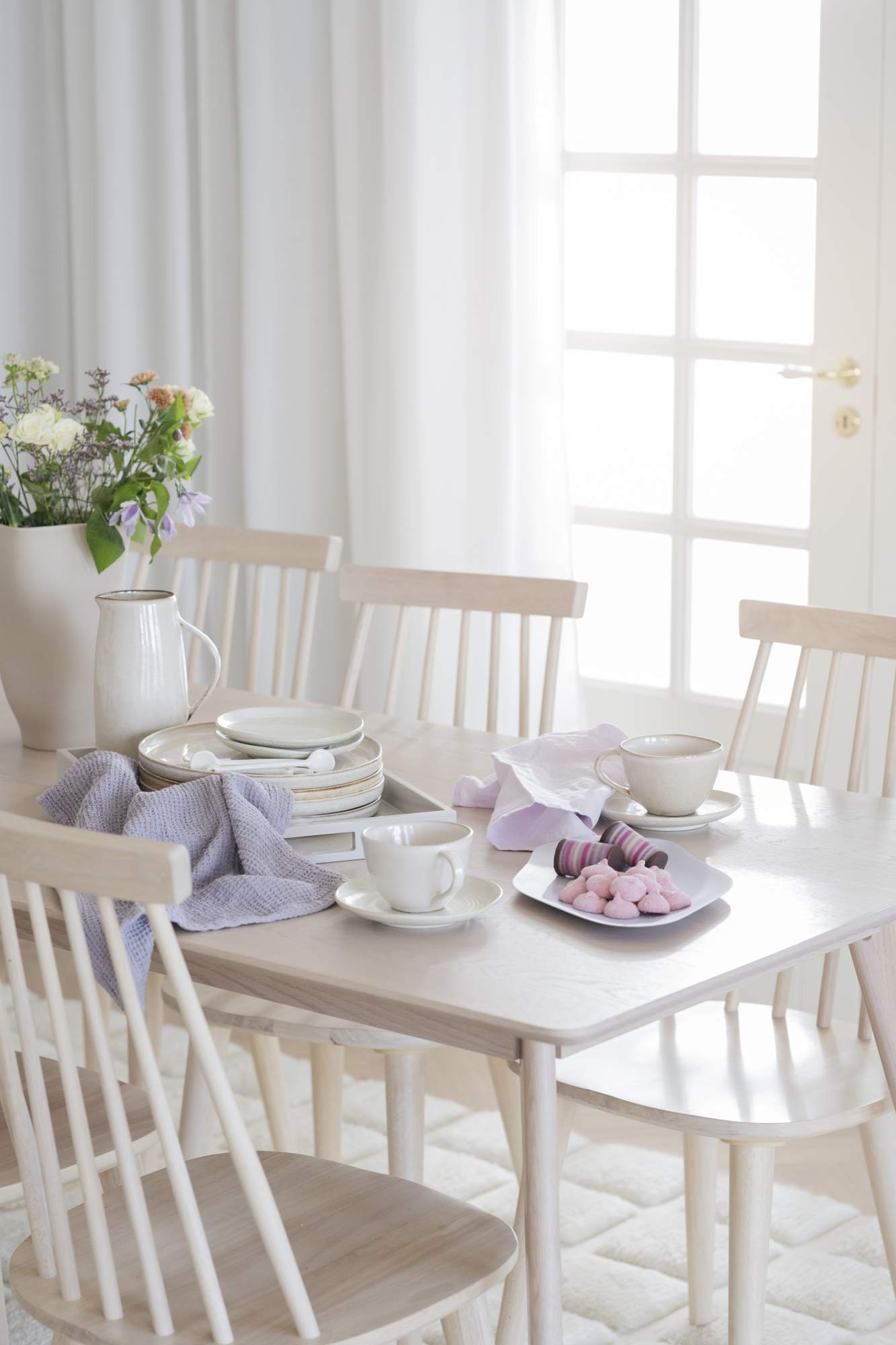 Hochwertiger Stuhl Lotta 4er Set, Whitewash für jede Einrichtung.