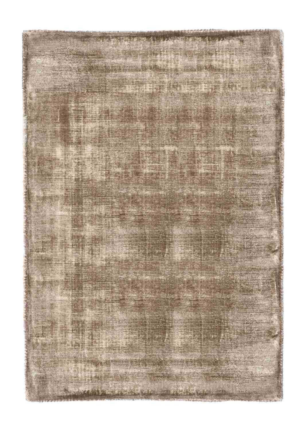 Der Teppich Rashmi überzeugt mit seinem modernen Design. Gefertigt wurde die Vorderseite aus Viskose und die Rückseite aus Baumwolle. Der Teppich besitzt eine braunen Farbton und die Maße von 140x200 cm.