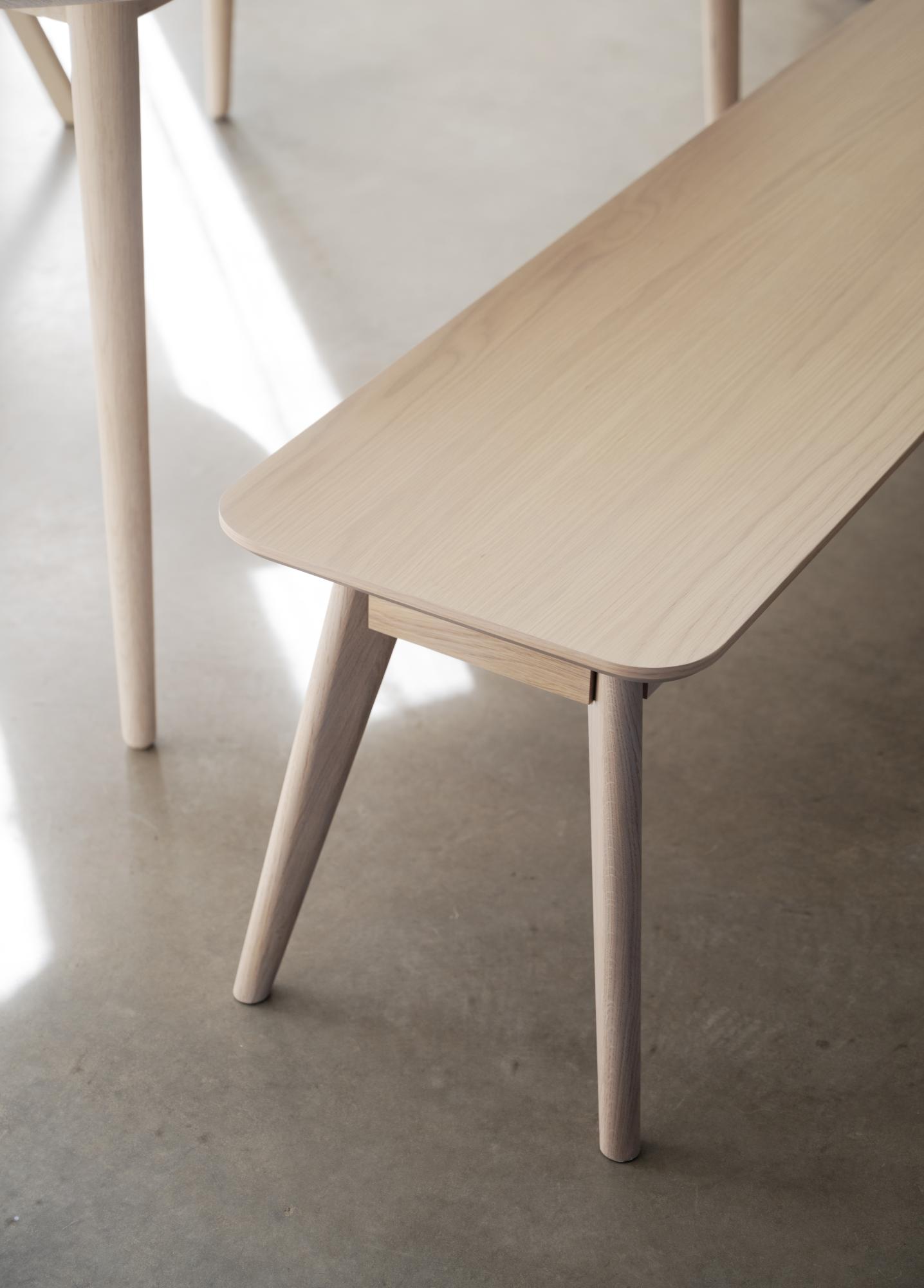 Jetzt entdecken: Sitzbank Yumi, Whitewash mit hochwertiger Verarbeitung.