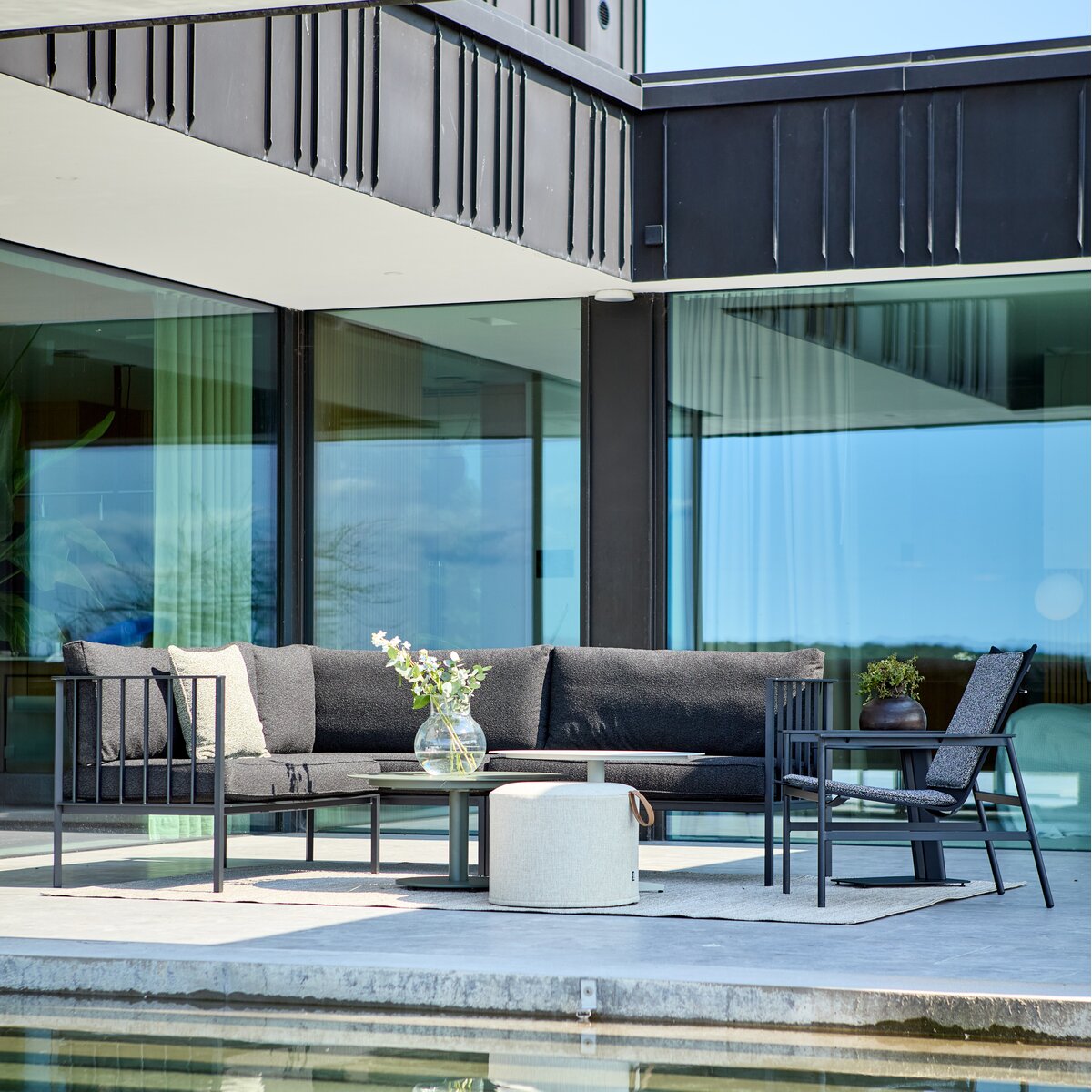 Gartencouchtisch Mill aus Aluminium - Rund Ø 75 cm, Pearl White