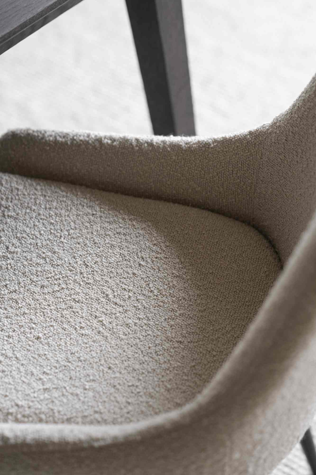 Edles Möbelstück: Stuhl Sierra 2er Set Boucle Beige für stilvolle Einrichtung.