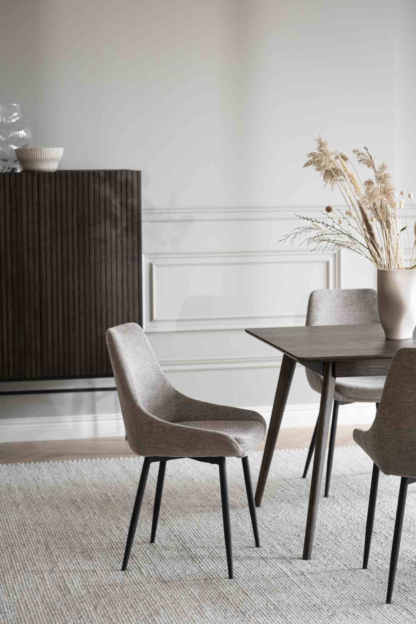 Stuhl Sierra Stoff 2er Set, Beige – stilvoller Blickfang für Ihr Zuhause.