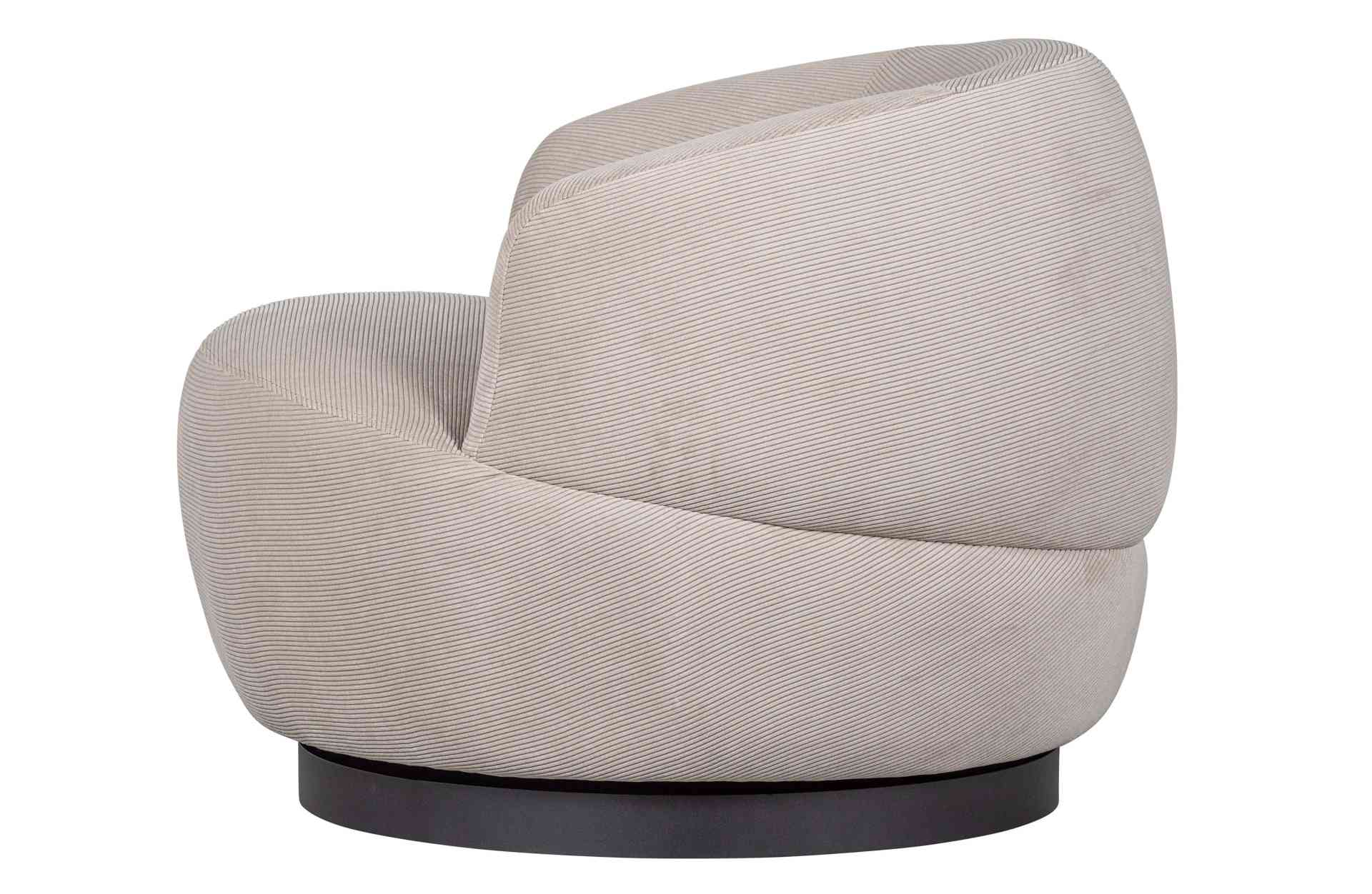 Der Sessel Woolly überzeugt mit seinem moderndem Design. Gefertigt wurde er aus Rib-Cord, welches einen Beige Farbton besitzt. Das Gestell ist aus Metall und besitzt eine Drehfunktion, außerdem ist es in einer schwarzen Farbe. Die Sitzhöhe beträgt 46 cm.