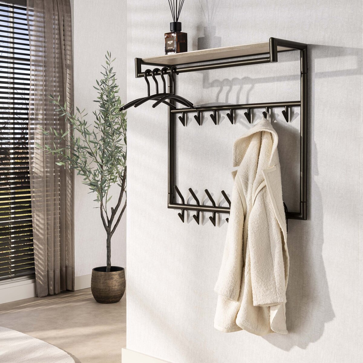 Garderobe Aret mit Kleiderstange, Hutablage und 14 Haken, 85 cm
