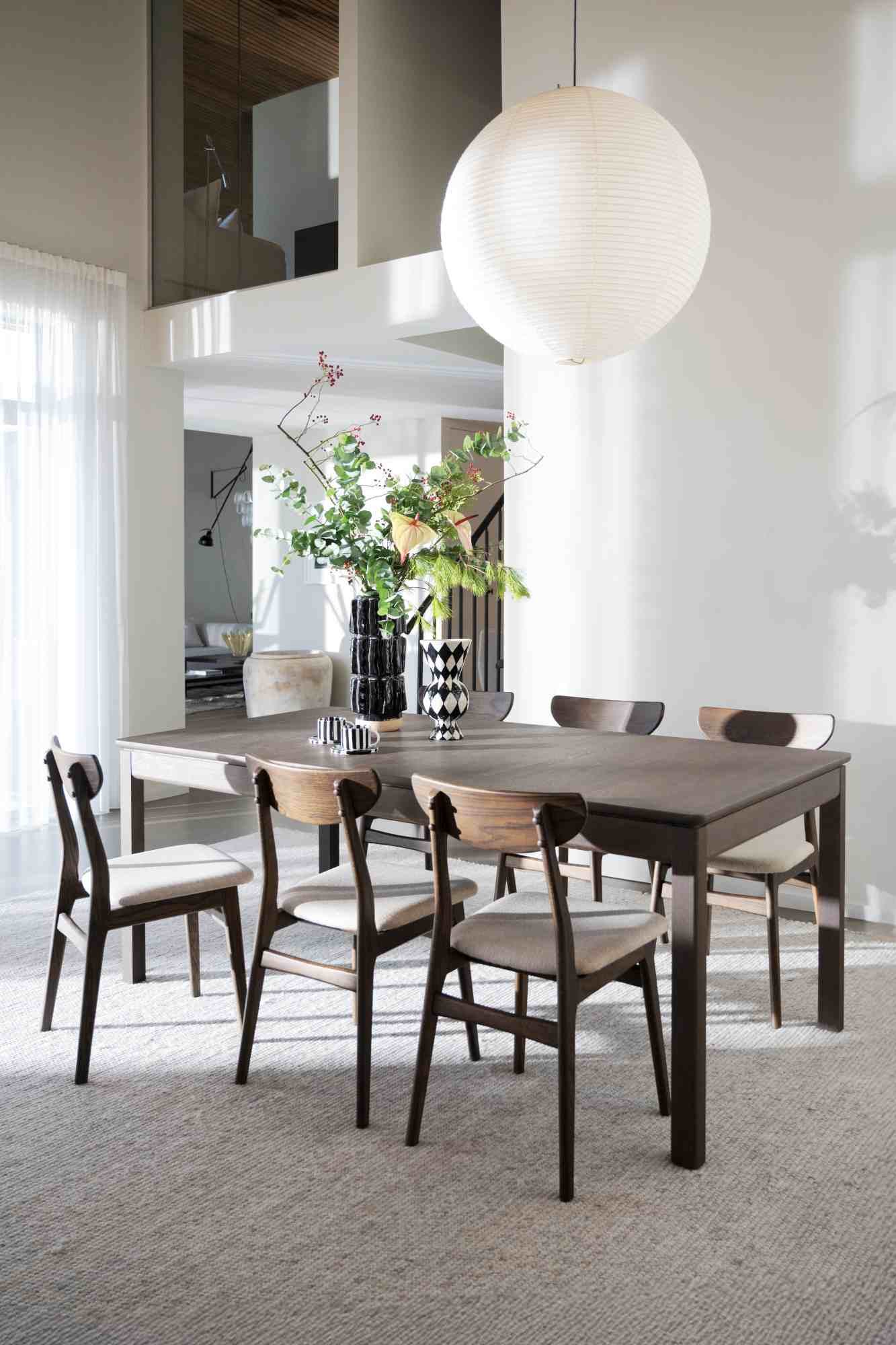 Design trifft Funktion: Esstisch Gardner 200cm, Eiche Braun.