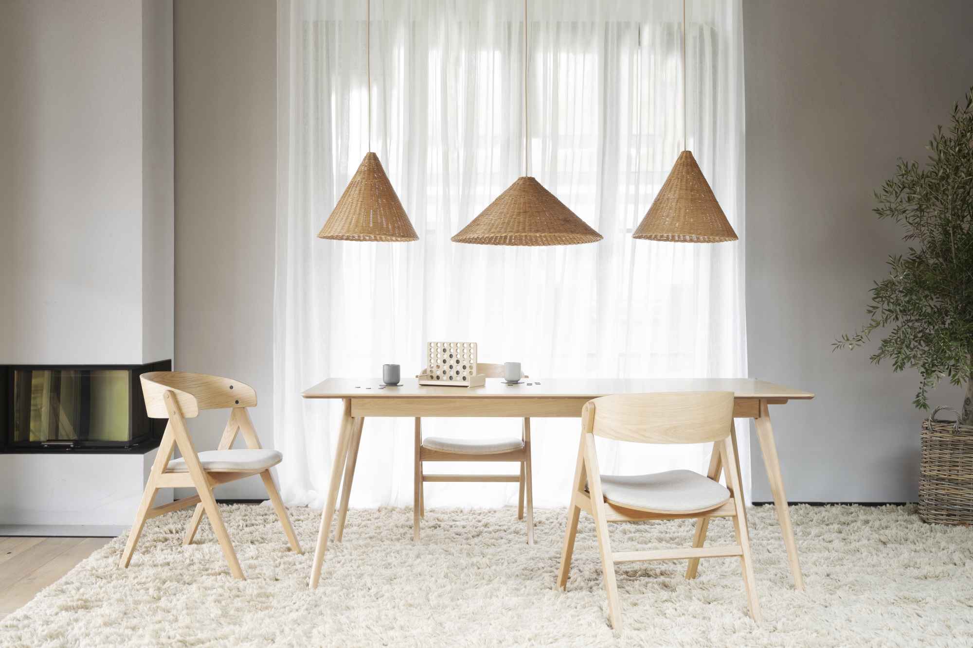 Esstisch Yumi Rechteckig 190x90cm, MDF Eiche Natur – überzeugt mit zeitlosem Stil.