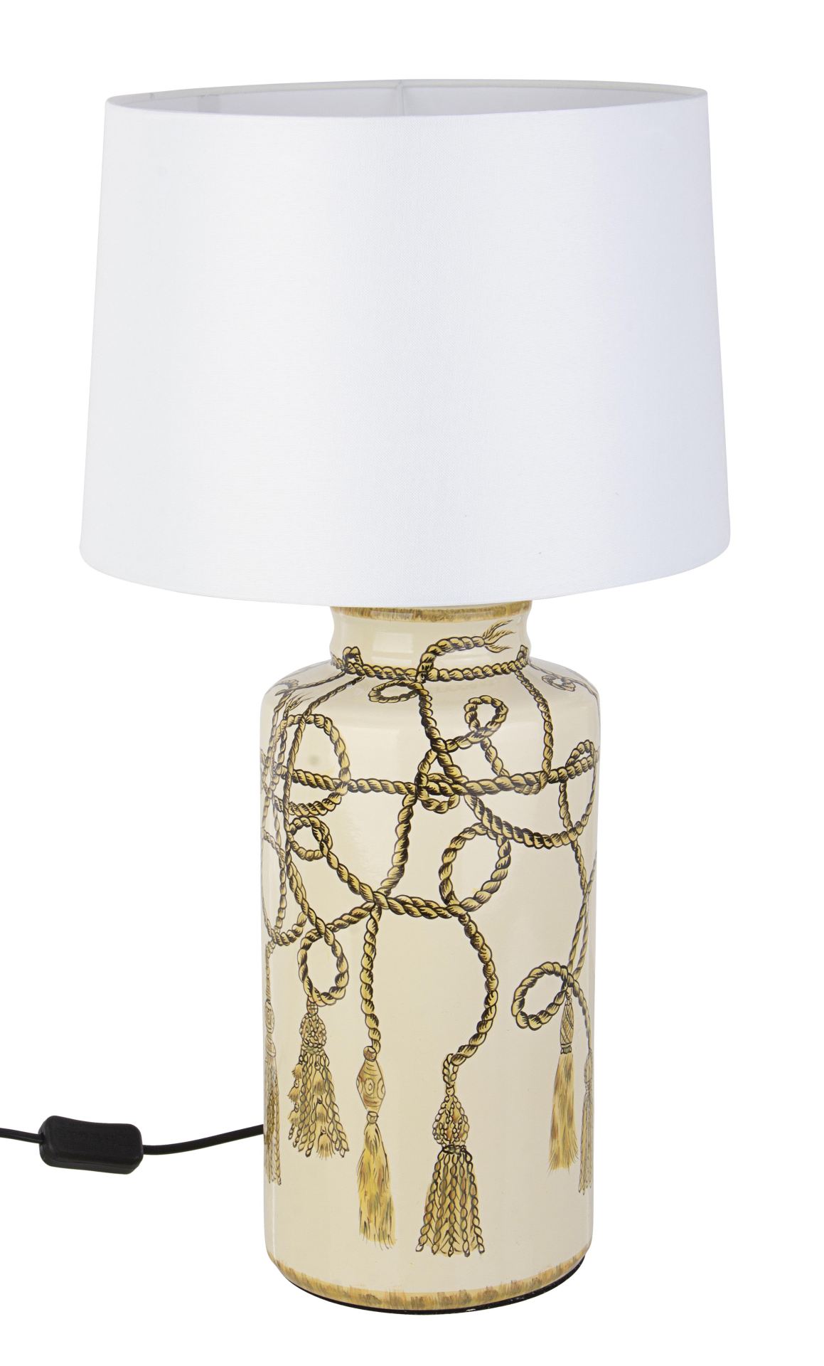 Die Tischleuchte Nappa überzeugt mit ihrem klassischen Design. Gefertigt wurde sie aus Porzellan, welches einen goldenen Farbton besitzt. Die Lampenschirme ist aus Polyester und hat eine weiße Farbe. Die Lampe besitzt eine Höhe von 63 cm.