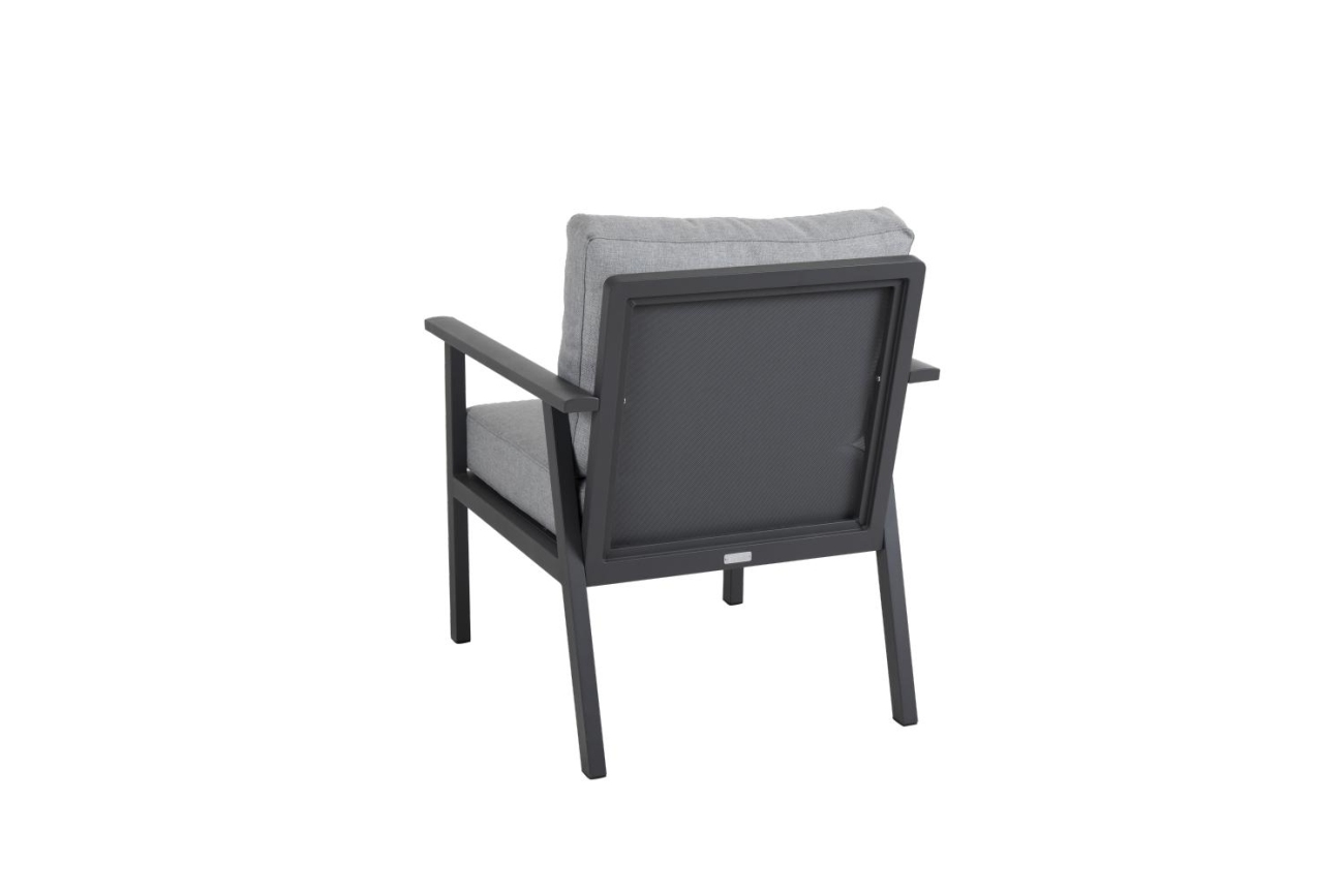 Der Gartensessel Samvaro Small überzeugt mit seinem modernen Design. Gefertigt wurde er aus Stoff, welcher einen grauen Farbton besitzt. Das Gestell ist aus Metall und hat eine Anthrazit Farbe. Die Sitzhöhe des Sessels beträgt 48 cm.