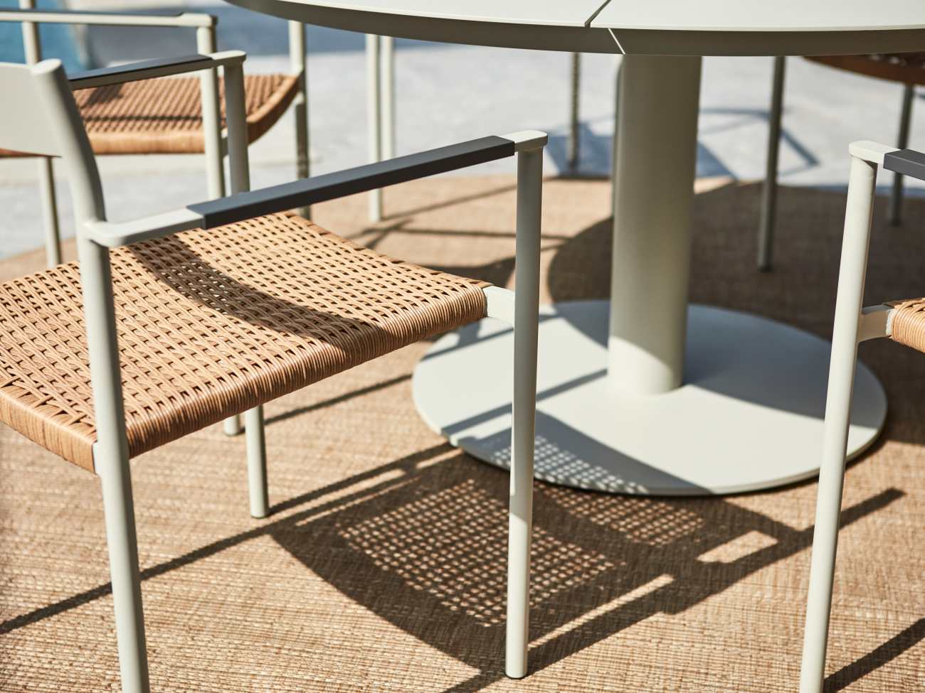 Gartenesstisch Peace Ø 150 cm, Hellgrau