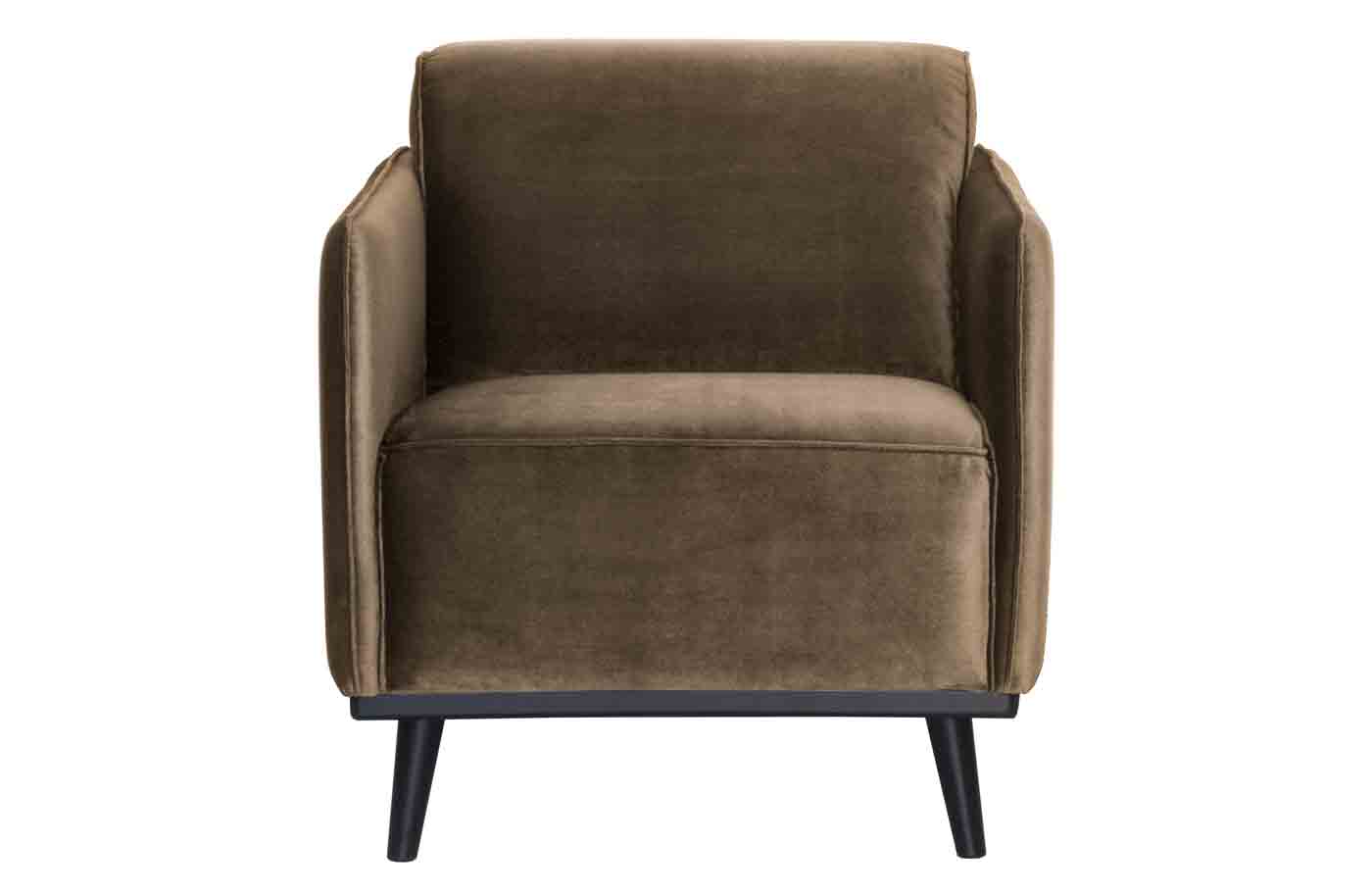 Sessel Statement mit Samt in einem zeitlosen Design. Hochwertige Verarbeitung und angenehmer Sitzkomfort durch die Federkernpolsterung