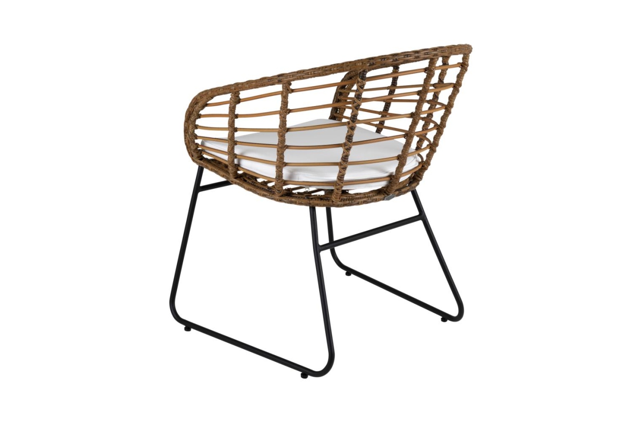 Der Gartenstuhl Covelo überzeugt mit seinem modernen Design. Gefertigt wurde er aus Rattan, welches einen natürlichen Farbton besitzt. Das Gestell ist aus Metall und hat eine schwarze Farbe. Die Sitzhöhe des Stuhls beträgt 49 cm.