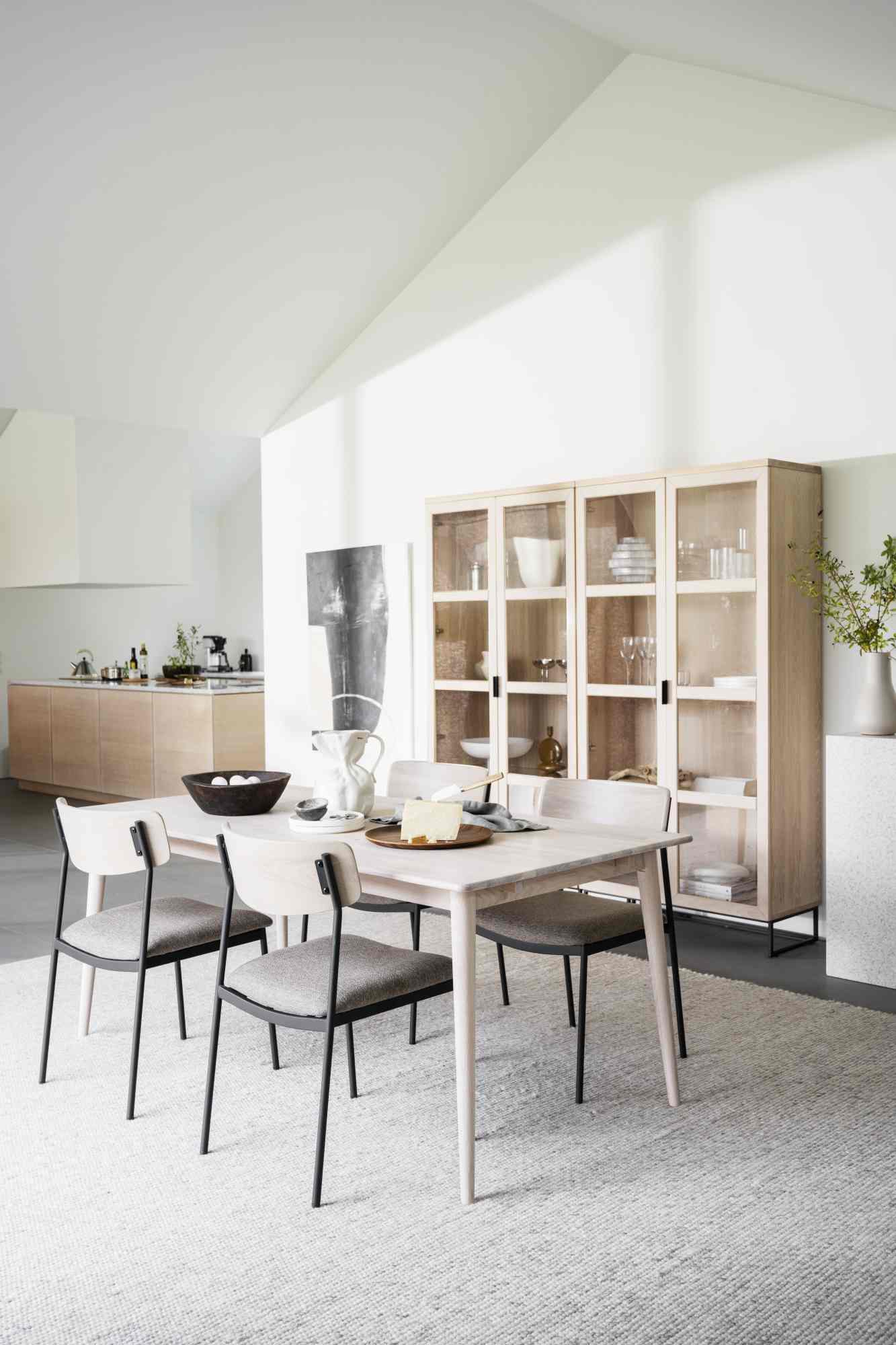 Esstisch Tyler 180x90cm, Eiche Weiß pigmentiert – stilvoller Blickfang für Ihr Zuhause.