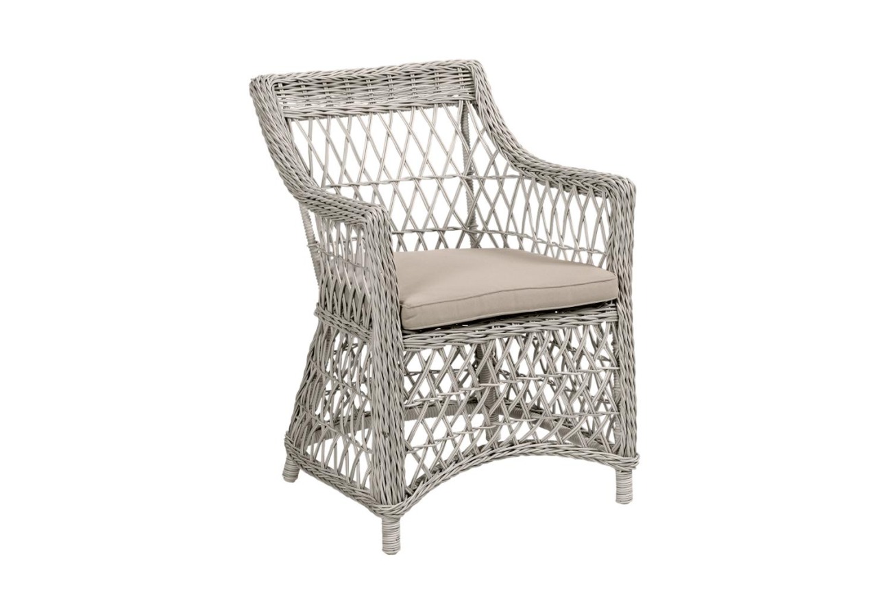 Der Gartenstuhl Beatrice überzeugt mit seinem modernen Design. Gefertigt wurde er aus Rattan, welches einen weißen Farbton besitzt. Das Gestell ist aus Metall und hat eine schwarze Farbe. Die Sitzhöhe des Sessels beträgt 49 cm.