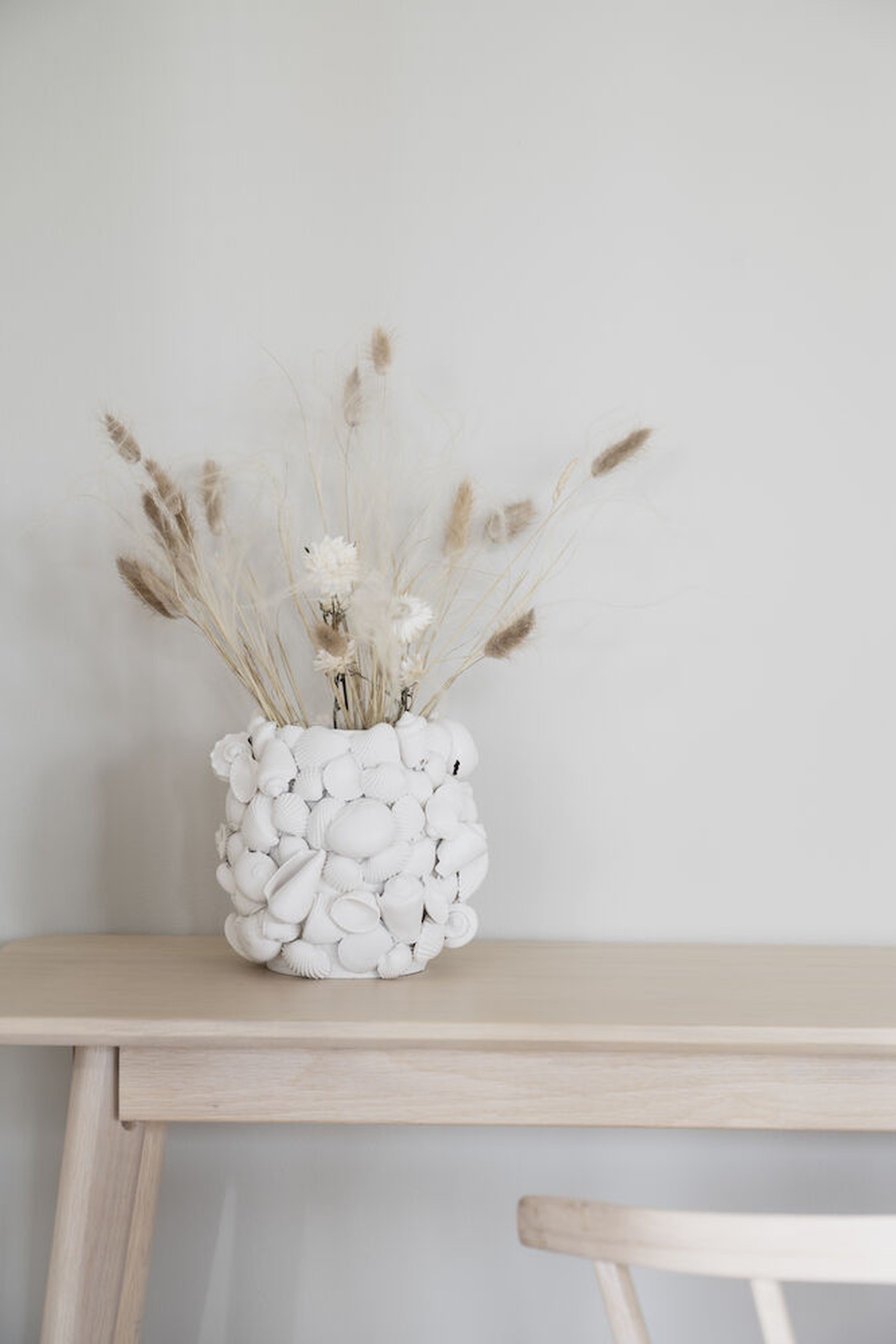 Konsole Yumi 120x40x75cm, Eiche Whitewash – modernes Design trifft Komfort.