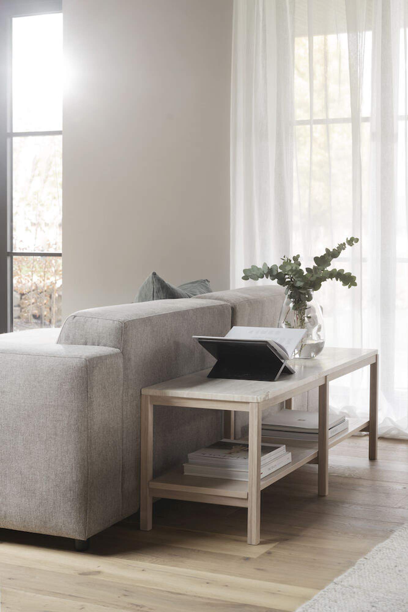 Machen Sie Ihr Zuhause komplett mit Konsole Orwel 140x40x45cm, Traventin / Eiche Whitewash.