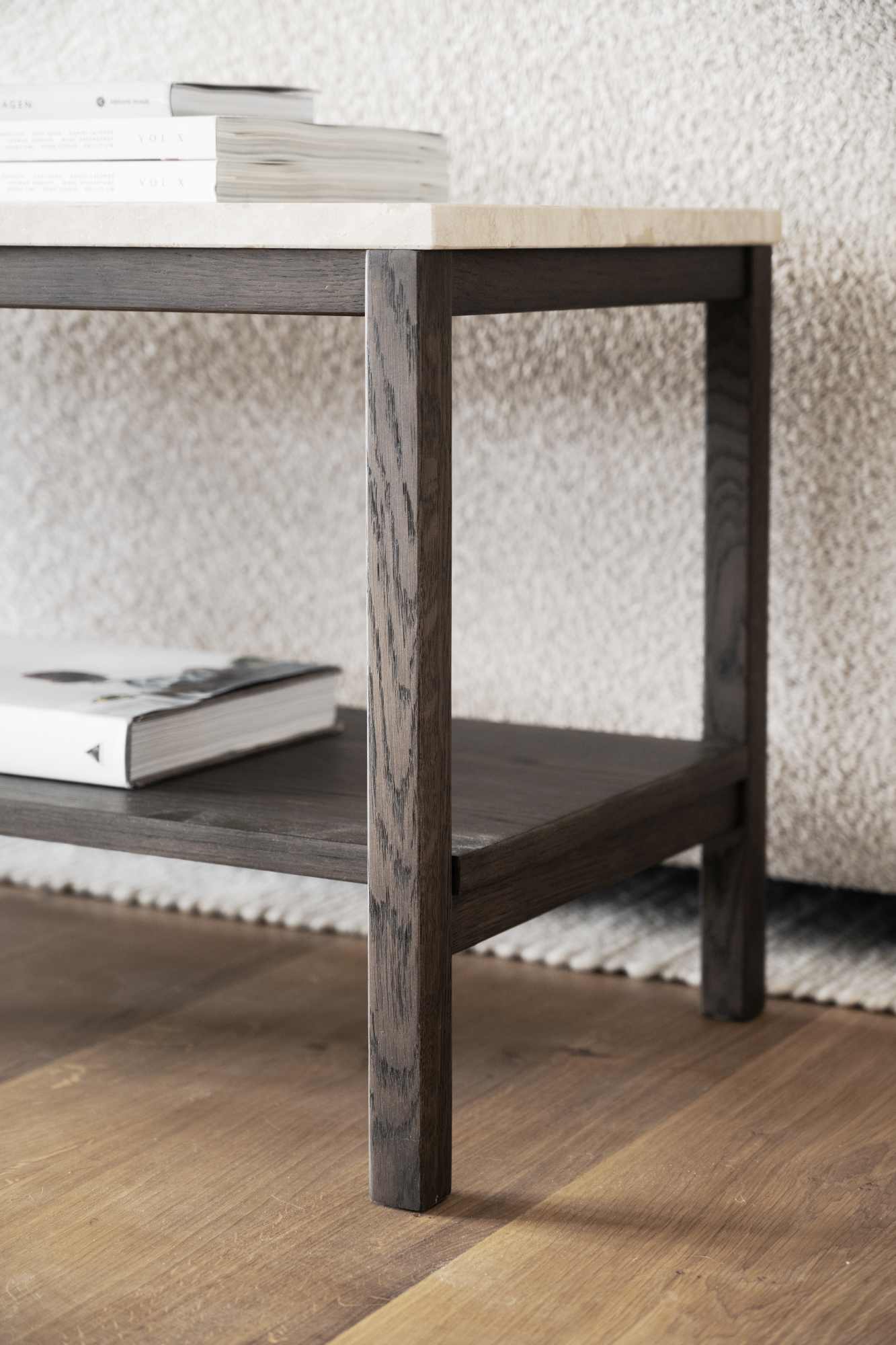 Konsole Orwel 140x40x45cm, Traventin / Eiche Braun passt perfekt in stilvolle Wohnräume.