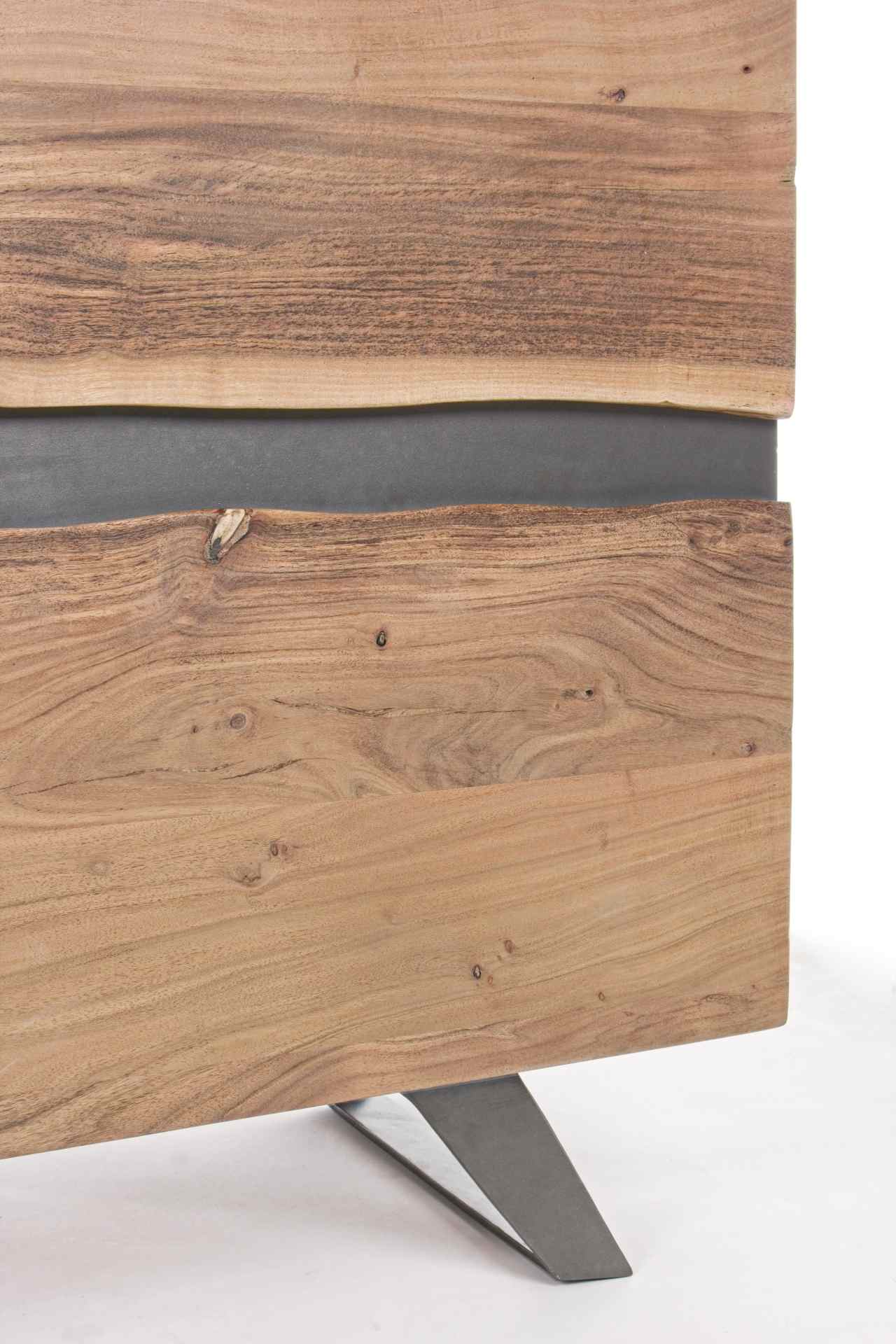 Das Sideboard Aron überzeugt mit seinem modernen Design. Gefertigt wurde es aus Akazien-Holz, welches einen natürlichen Farbton besitzt. Das Gestell ist aus Metall und hat eine schwarze Farbe. Das Sideboard verfügt über vier Türen. Die Breite beträgt 198 