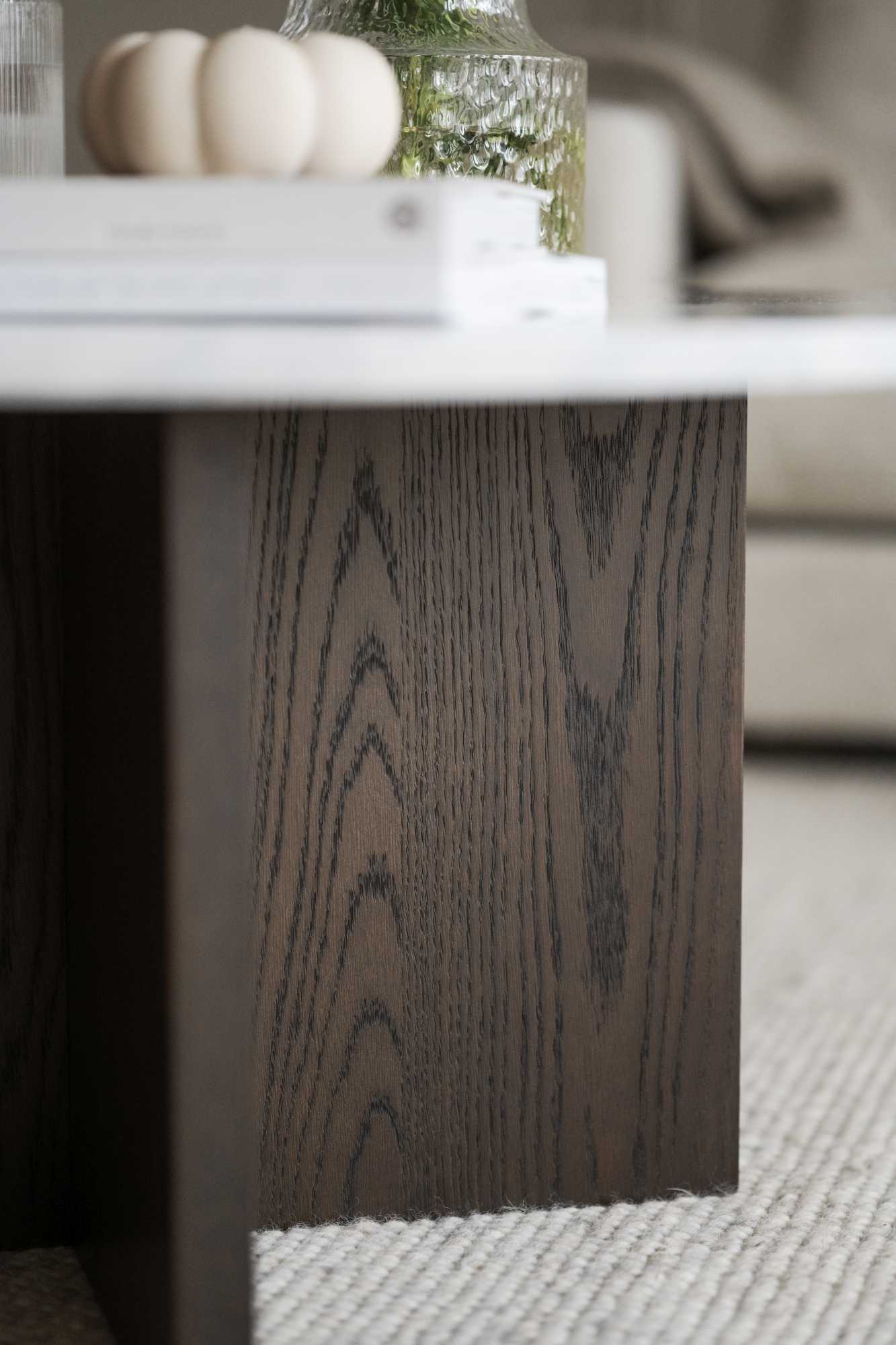 Edles Möbelstück: Couchtisch Brooksville, Marmor Rund 90cm, Weiß / Braun für stilvolle Einrichtung.