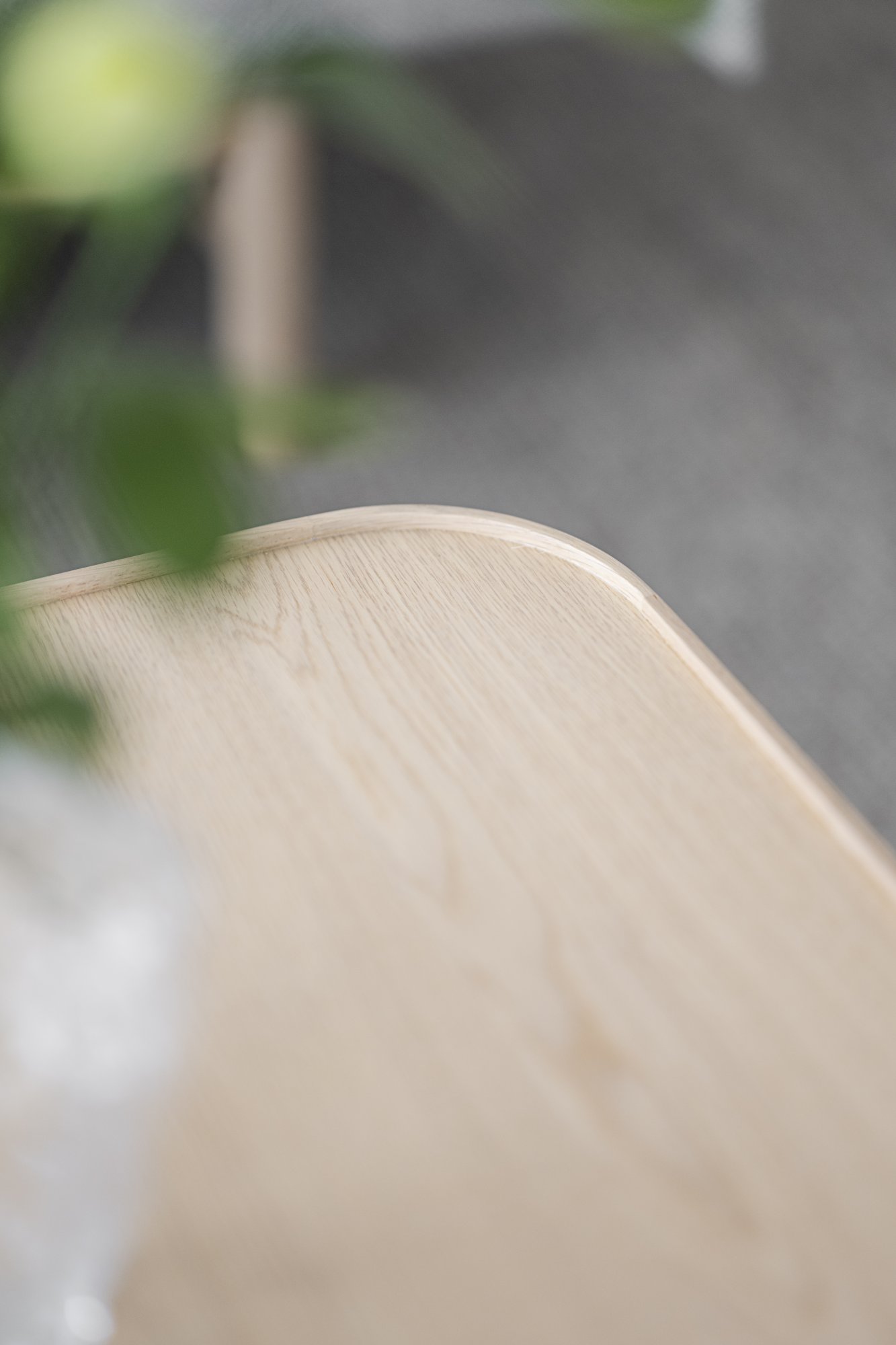 Jetzt entdecken: Couchtisch Sullivan, Weiß pigmentiert, 80x80x40cm mit hochwertiger Verarbeitung.