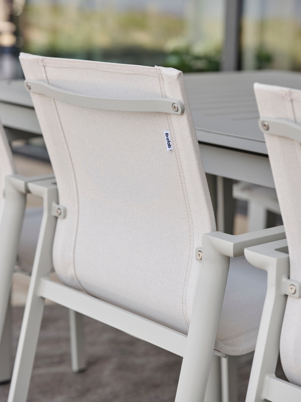 Gartenstuhl Delia aus Textilene, Hellgrau / Off-White