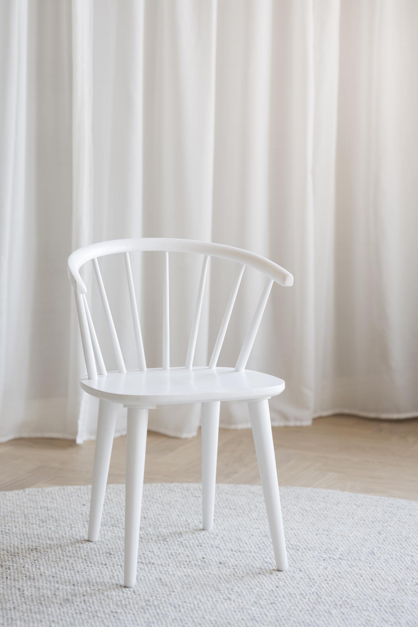 Jetzt entdecken: Stuhl Carmen 2er Set, Weiß mit hochwertiger Verarbeitung.