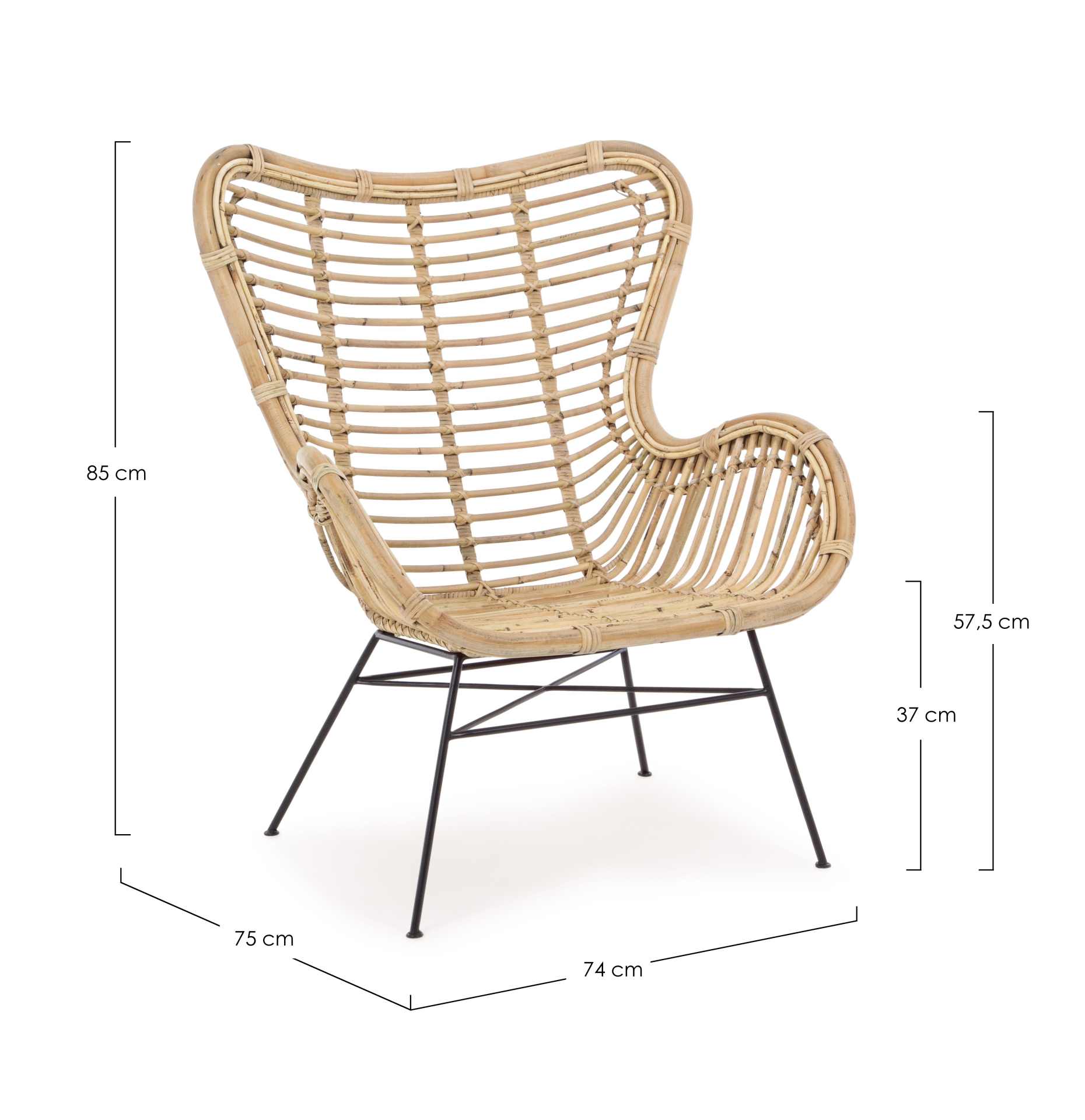 Der Sessel Casilda überzeugt mit seinem klassischen Design. Gefertigt wurde er aus Rattan, welches einen natürlichen Farbton besitzt. Das Gestell ist aus Metall und hat eine schwarze Farbe. Der Sessel besitzt eine Sitzhöhe von 37 cm. Die Breite beträgt 74