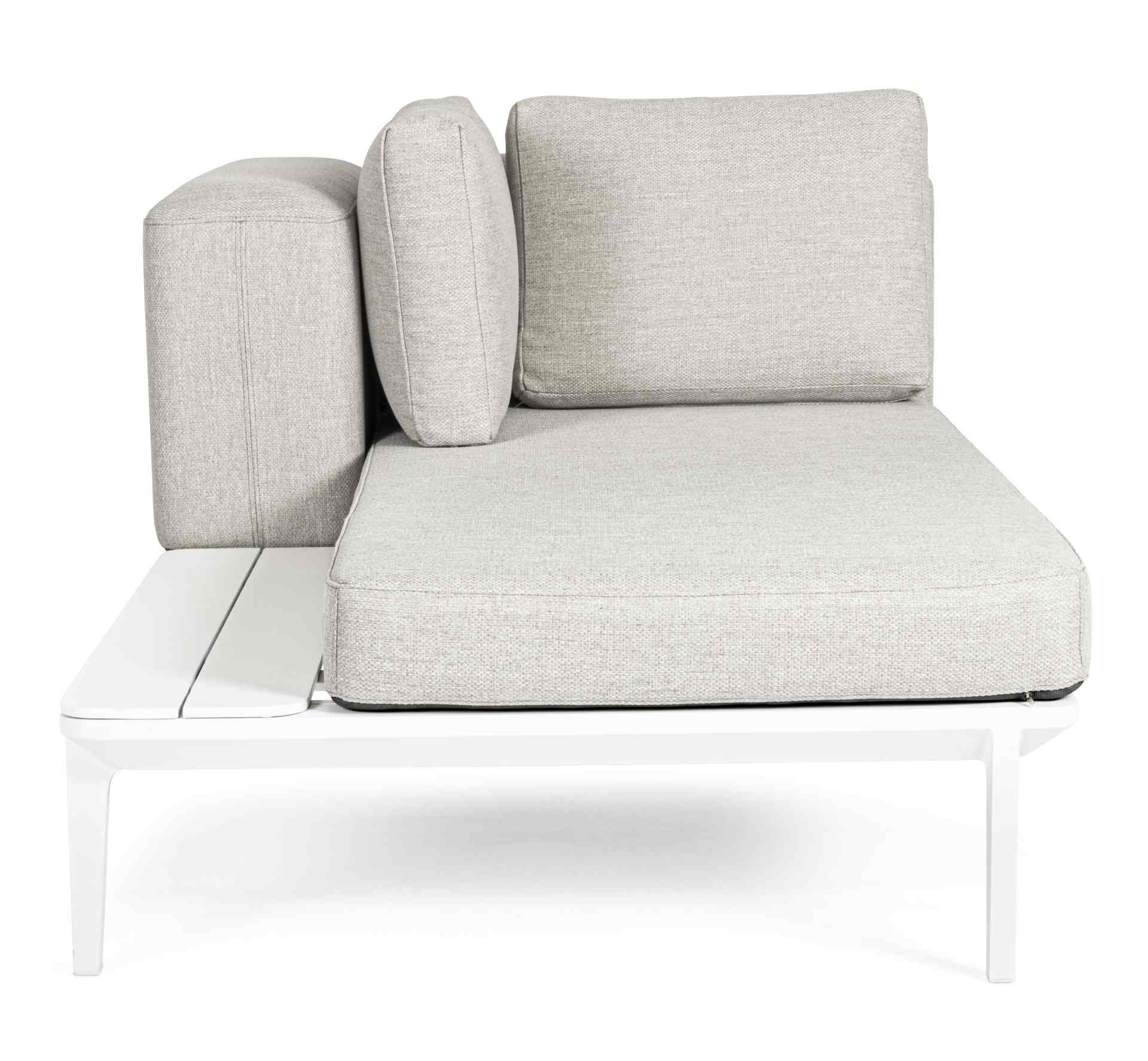 Das Gartensofa Matrix überzeugt mit seinem modernen Design. Gefertigt wurde es aus Olefin-Stoff, welcher einen grauen Farbton besitzt. Das Gestell ist aus Aluminium und hat eine weiße Farbe. Das Sofa verfügt über eine Sitzhöhe von 40 cm und ist für den Ou