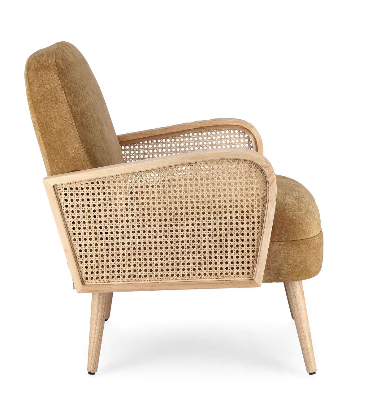Der Sessel Dalida überzeugt mit seinem modernen Stil. Gefertigt wurde er aus einem Stoff-Bezug, welcher einen Senf Farbton besitzt. Das Gestell ist aus Kautschukholz und hat eine natürliche Farbe. Der Sessel verfügt über eine Armlehne.