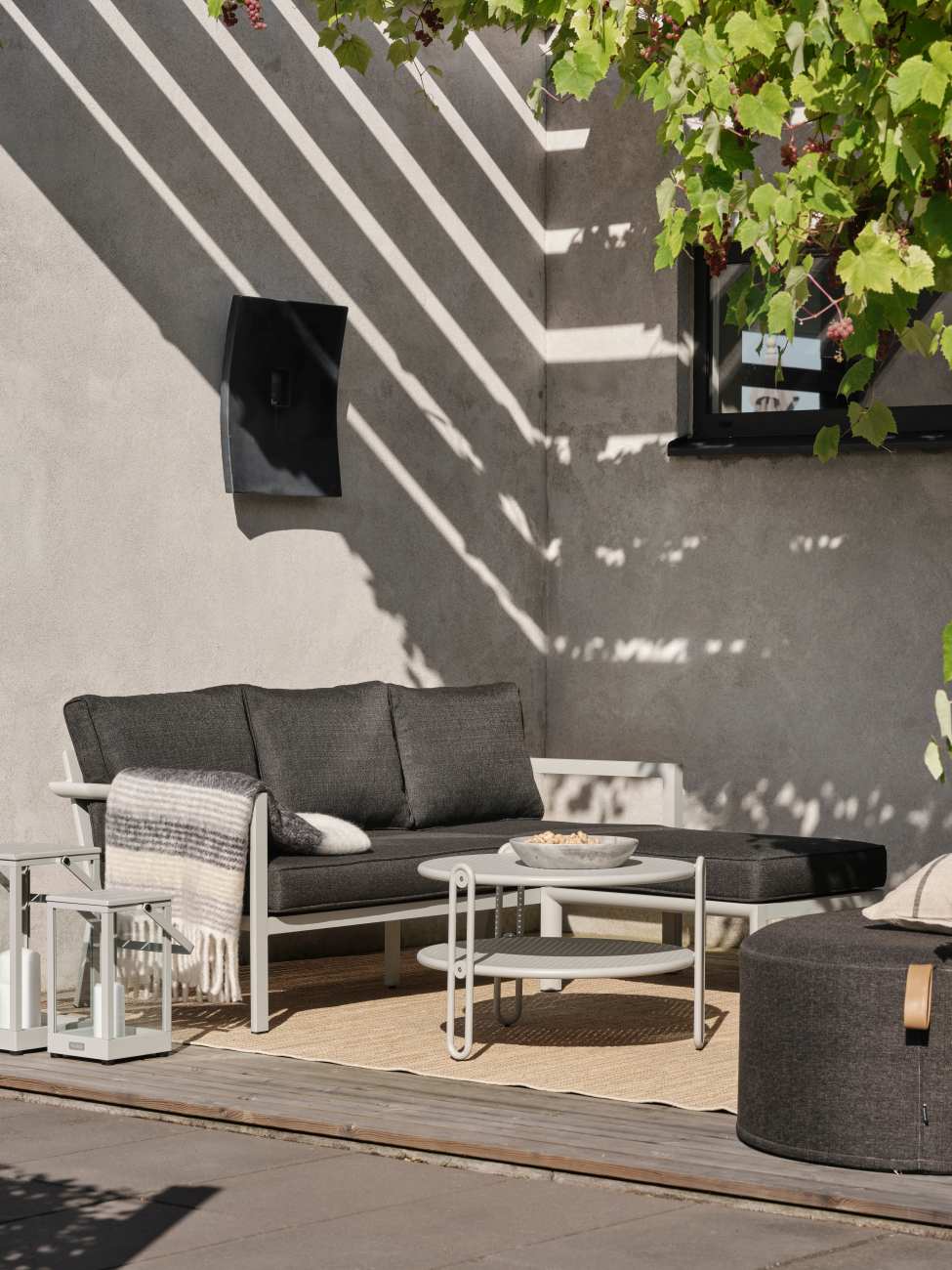 Gartenecksofa Delia mit Kissen, Hellgrau