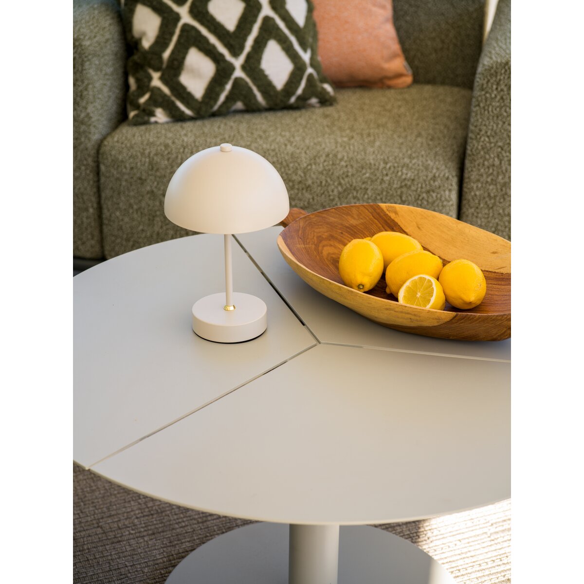 Gartencouchtisch Peace aus Aluminium - 80x80x46 cm, Hellgrau