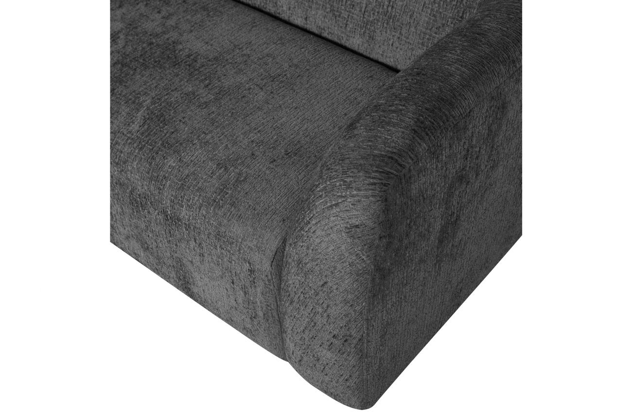 Das Sofa Sloping überzeugt mit seinem modernen Stil. Gefertigt wurde es aus Struktursamt, welches einen dunkelgrauen Farbton besitzt. Das Gestell ist aus Kunststoff und hat eine schwarze Farbe. Das Sofa besitzt eine Breite von 240 cm.