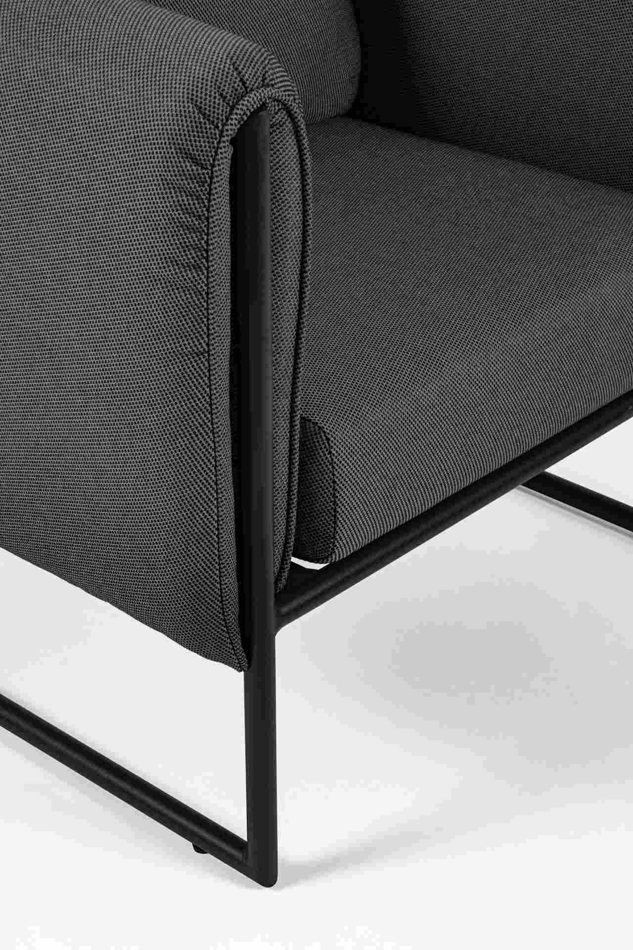 Der Gartensessel Pixel überzeugt mit seinem modernen Design. Gefertigt wurde er aus Olefin-Stoff, welcher einen Anthrazit Farbton besitzt. Das Gestell ist aus Aluminium und hat eine schwarze Farbe. Der Sessel verfügt über eine Sitzhöhe von 42 cm und ist f