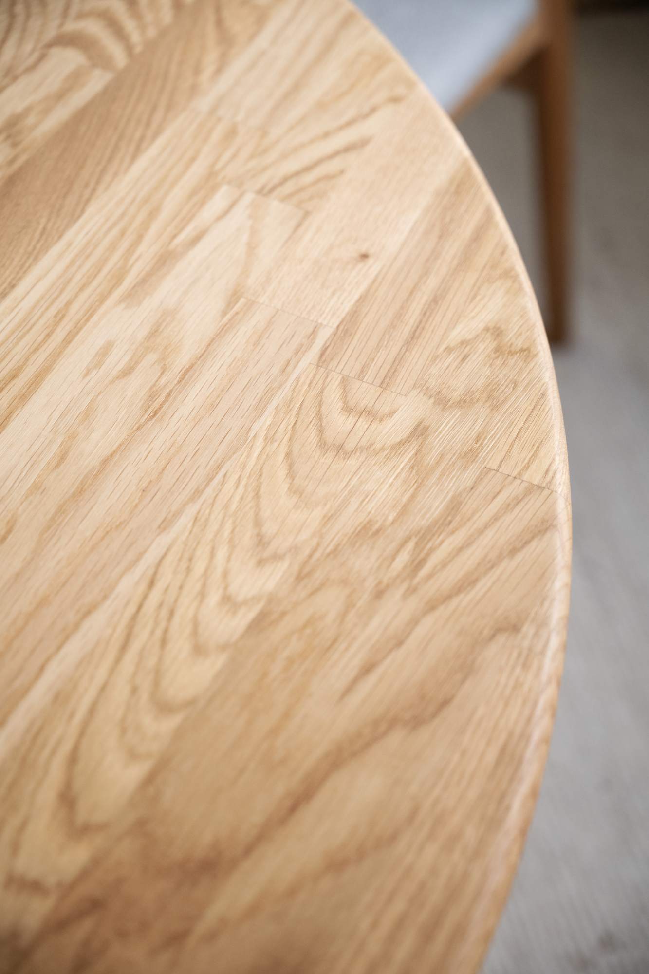 Hochwertiger Ausziehtisch Tyler Rund 120/165cm, Eiche Natur für jede Einrichtung.