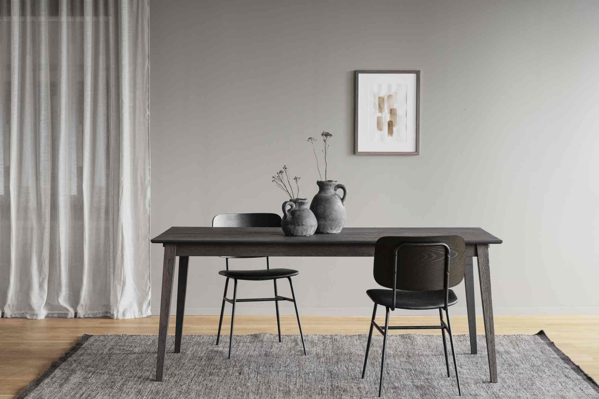 Stuhl Brent 2er Set, Esche Schwarz – modernes Design trifft Komfort.