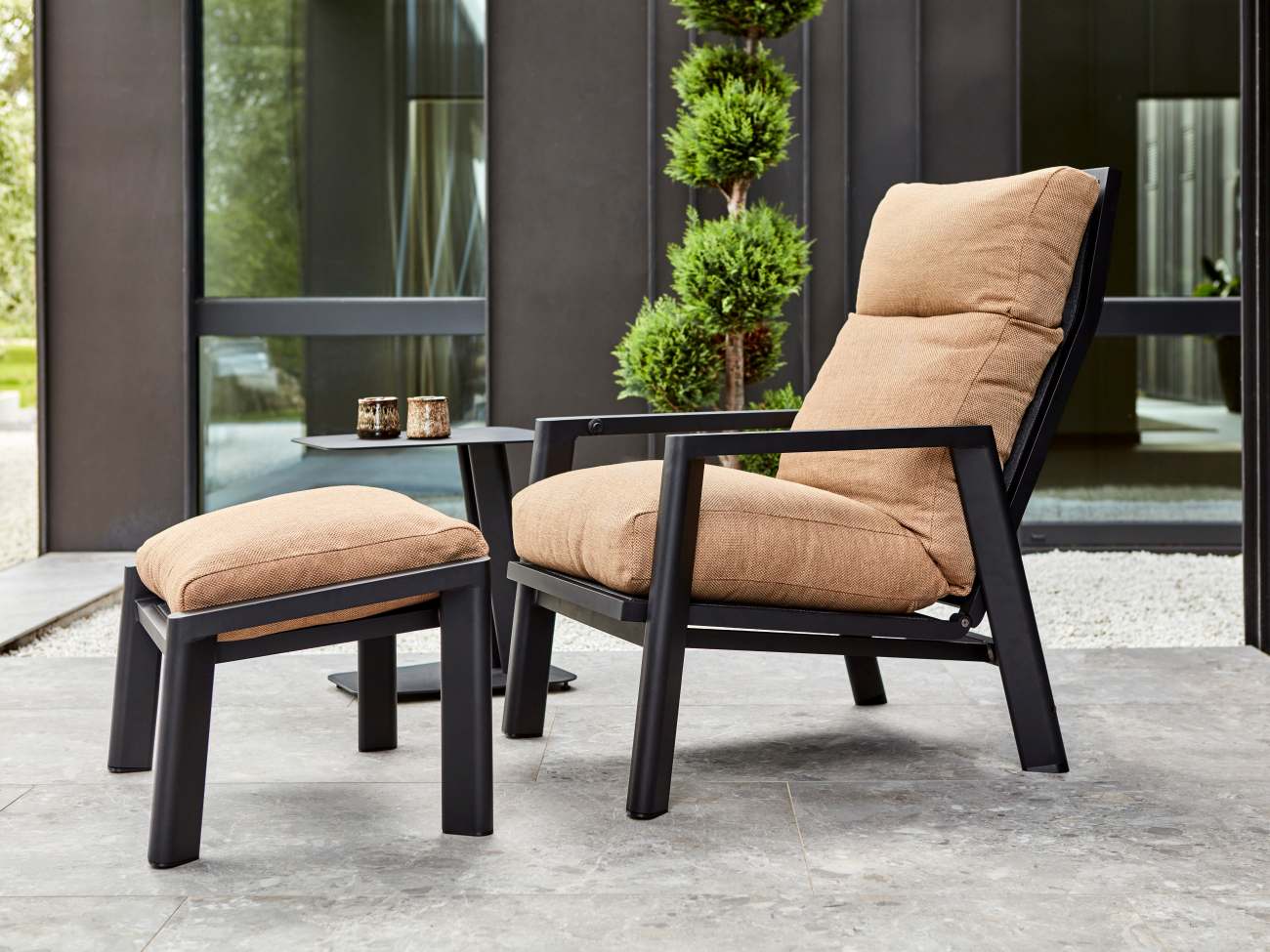 Gartensessel Slide mit verstellbarer Rückenlehne, Schwarz / Braun