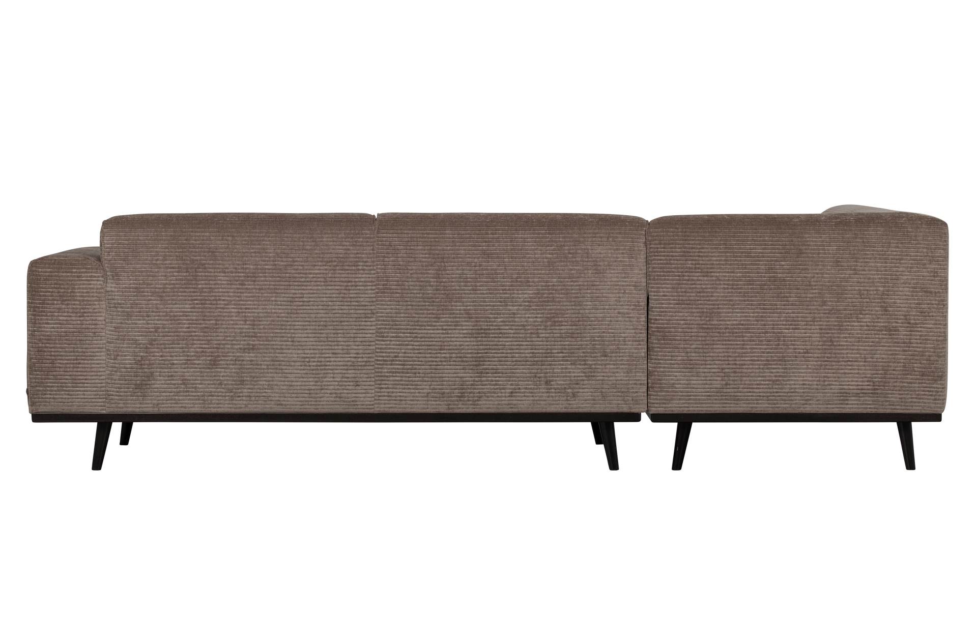 Das Ecksofa Statement überzeugt mit seinem modernen Design. Gefertigt wurde es aus gewebten Jacquard, welches einen Taupe Farbton besitzen. Das Gestell ist aus Birkenholz und hat eine schwarze Farbe. Das Sofa hat eine Breite von 274 cm.