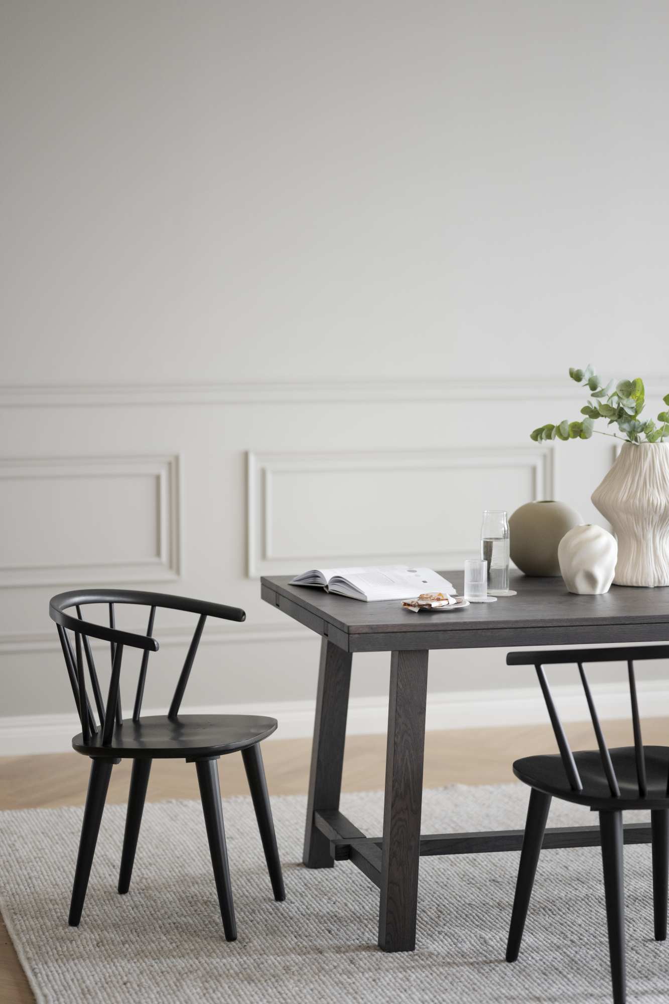 Stuhl Carmen 2er Set, Schwarz – stilvoller Blickfang für Ihr Zuhause.