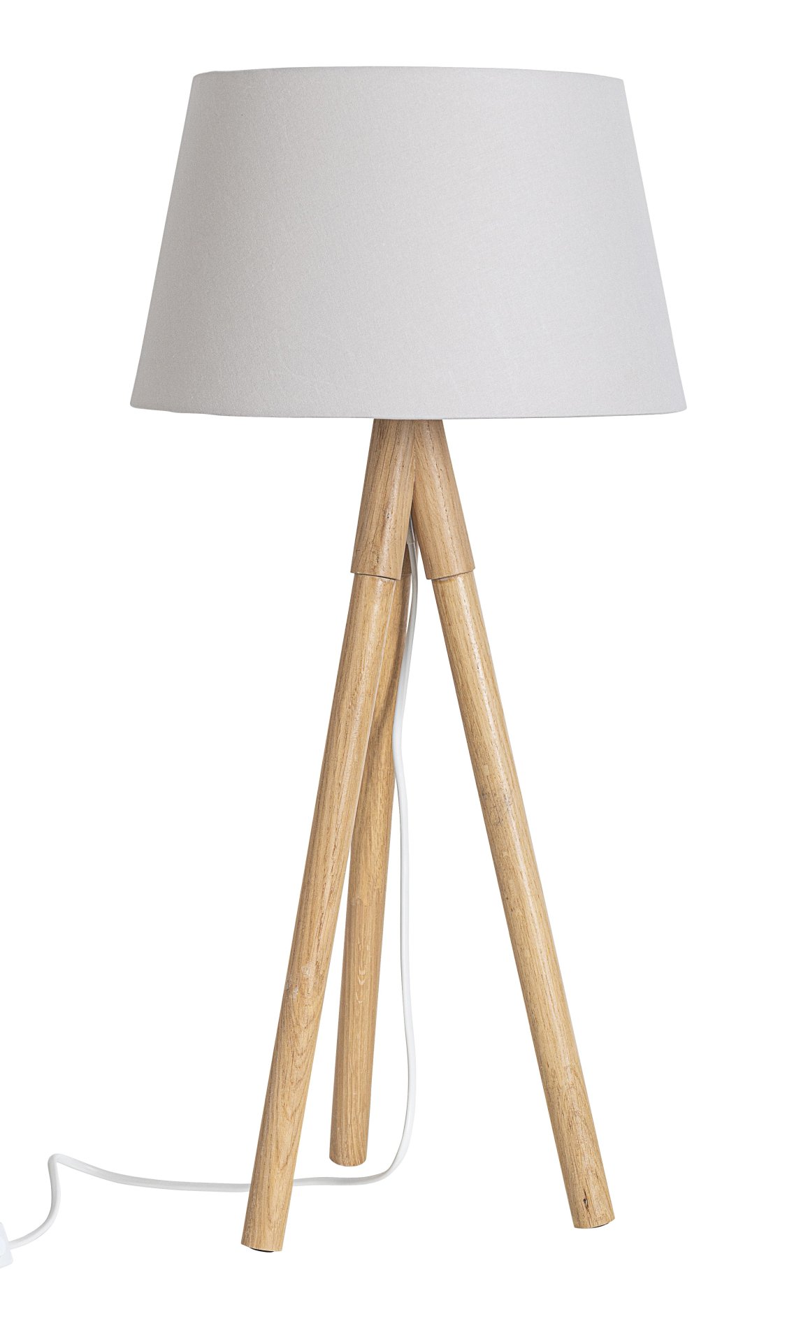 Die Tischleuchte Wallas überzeugt mit ihrem klassischen Design. Gefertigt wurde sie aus Tannenholz, welches einen grauen Farbton besitzt. Der Lampenschirm ist aus Terital und hat eine weiße Farbe. Die Lampe besitzt eine Höhe von 69 cm.