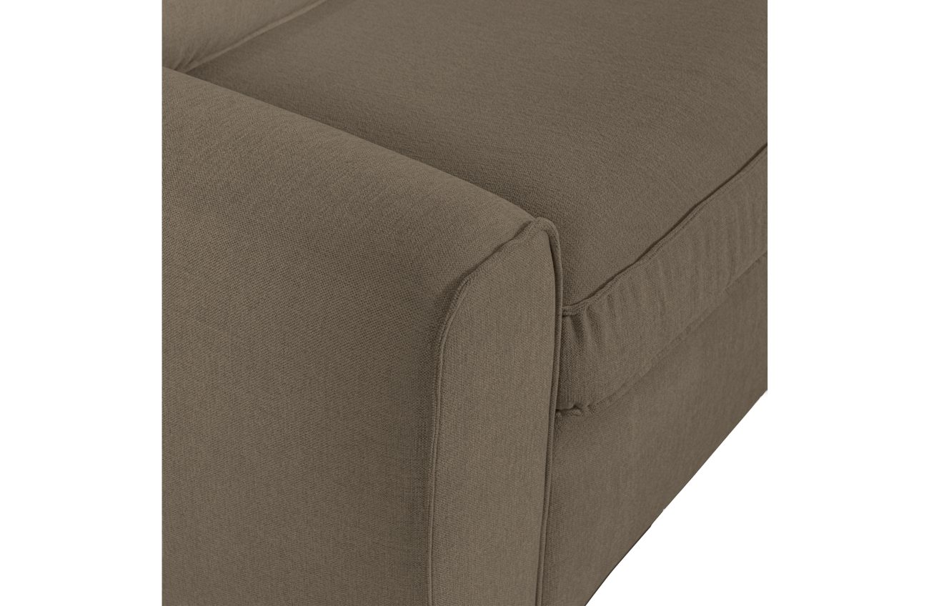 Das Ecksofa Freek überzeugt mit seinem modernen Stil. Gefertigt wurde es aus Malange-Stoff, welches einen Sand Farbton besitzt. Diese Variante hat die Ausführung Rechts. Das Sofa verfügt über zwei Einzelteile, welche leicht zum zusammenstecken sind. Die S