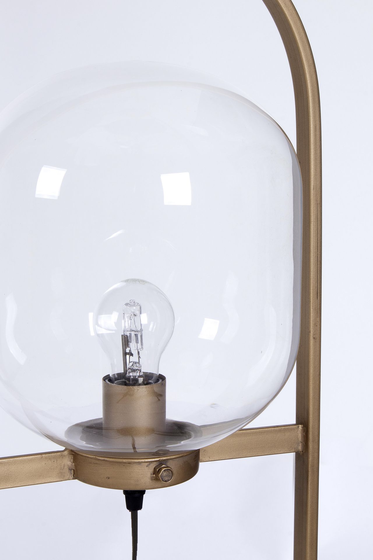 Stehleuchte Queer aus Metall, 141 cm