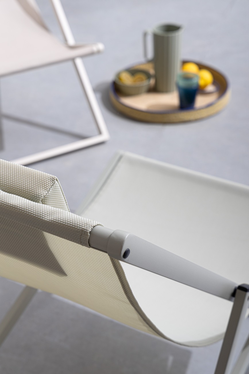 Liegestuhl Taylor Deckchair aus Aluminium und Textilene, Breeze