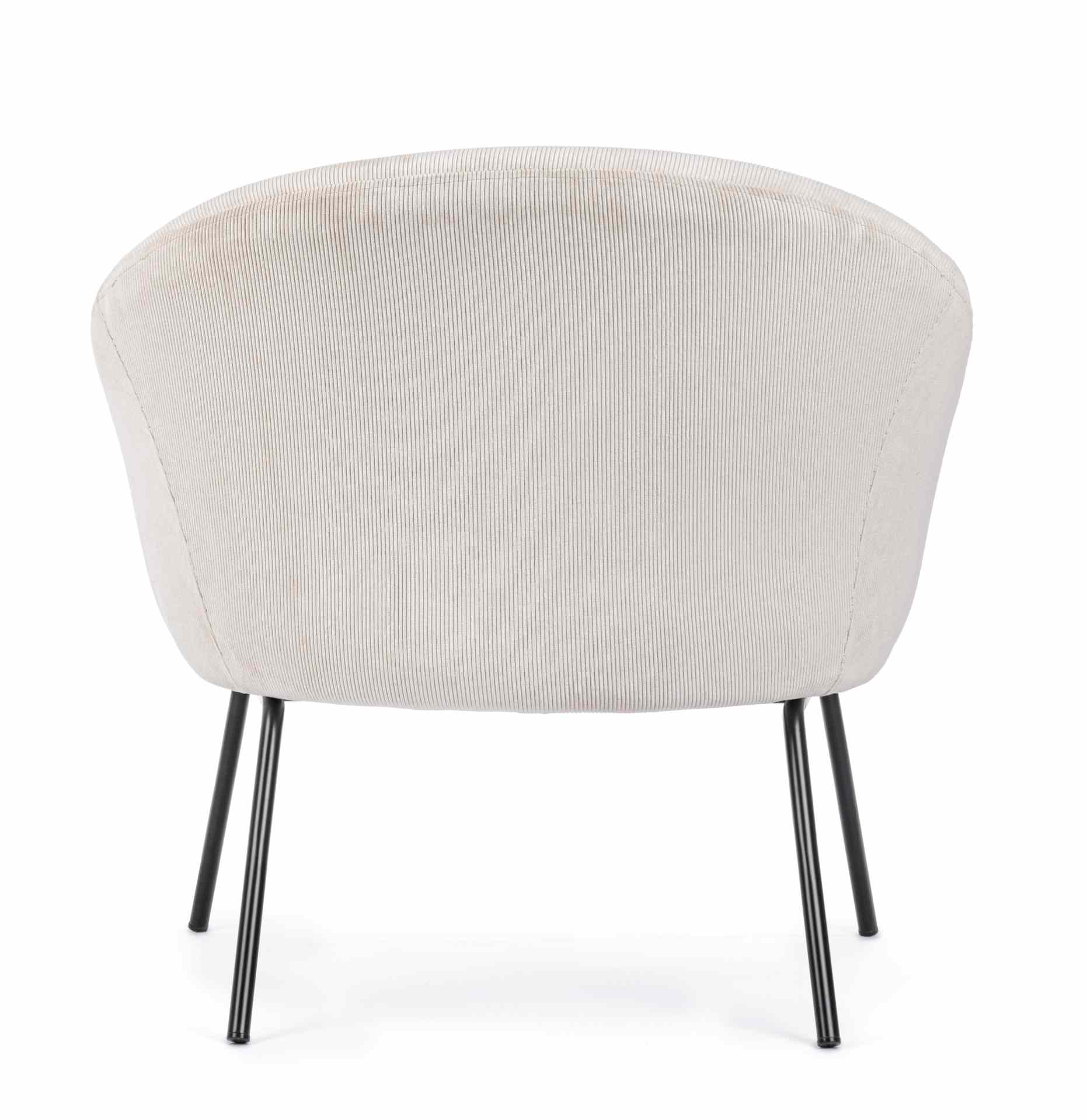 Der Sessel Aiko überzeugt mit seinem modernen Design. Gefertigt wurde er aus Stoff in Cord-Optik, welcher einen weißen Farbton besitzt. Das Gestell ist aus Metall und hat eine schwarze Farbe. Der Sessel besitzt eine Sitzhöhe von 45 cm. Die Breite beträgt 